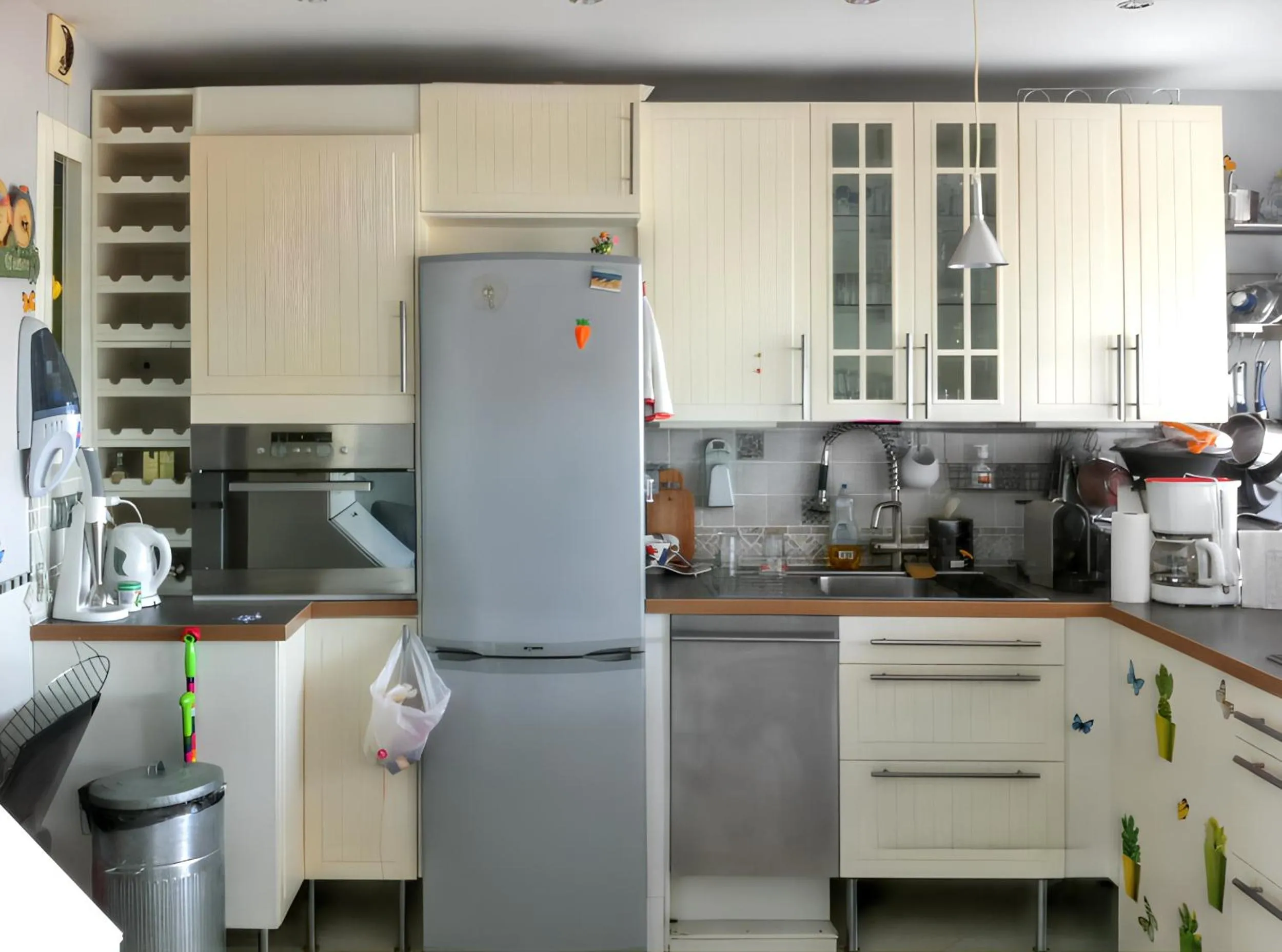 Kitchen or kitchenette in Appartement moderne avec vue sur la mer à La Ciotat – 40 m²