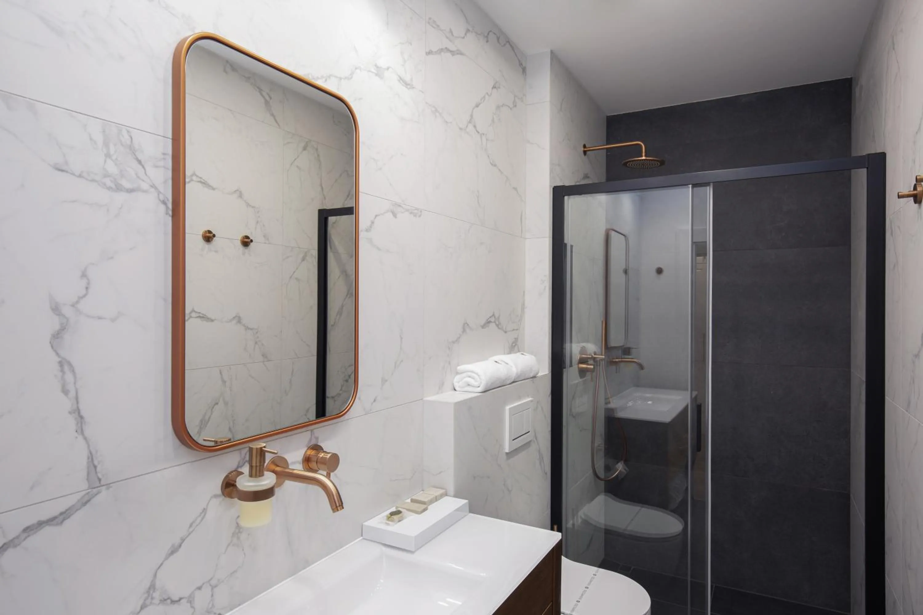 Bathroom in APLEND Villa Dr Szontagh Est 1876