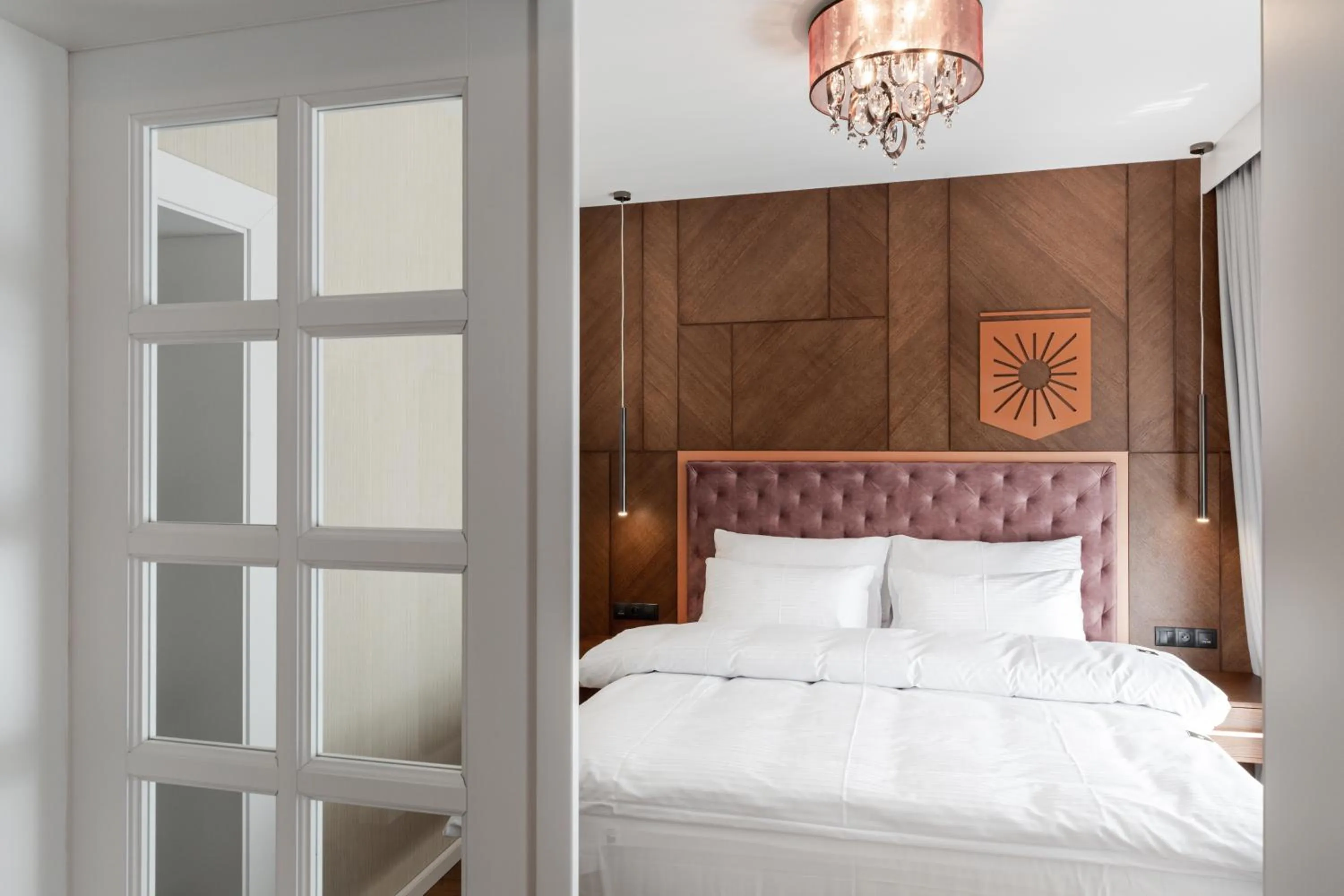 Bed in APLEND Villa Dr Szontagh Est 1876