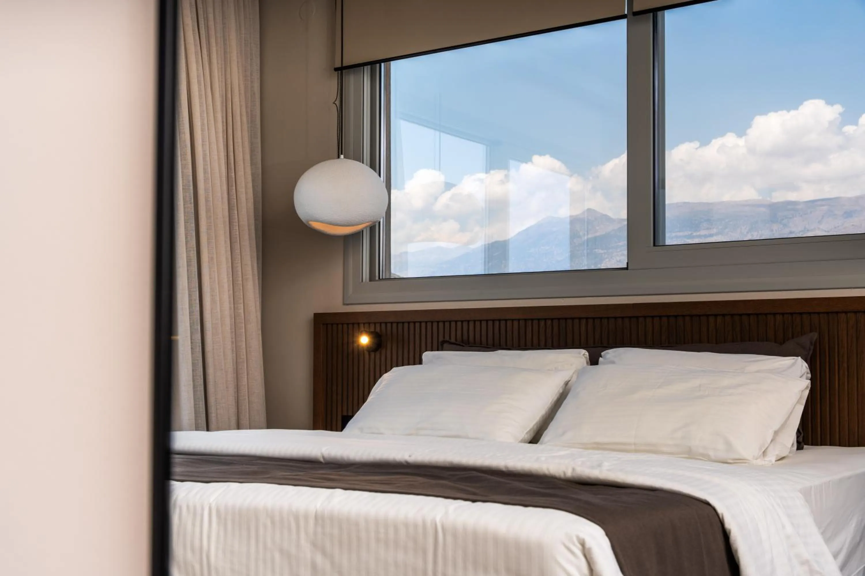 Bed in Astoria Hotel