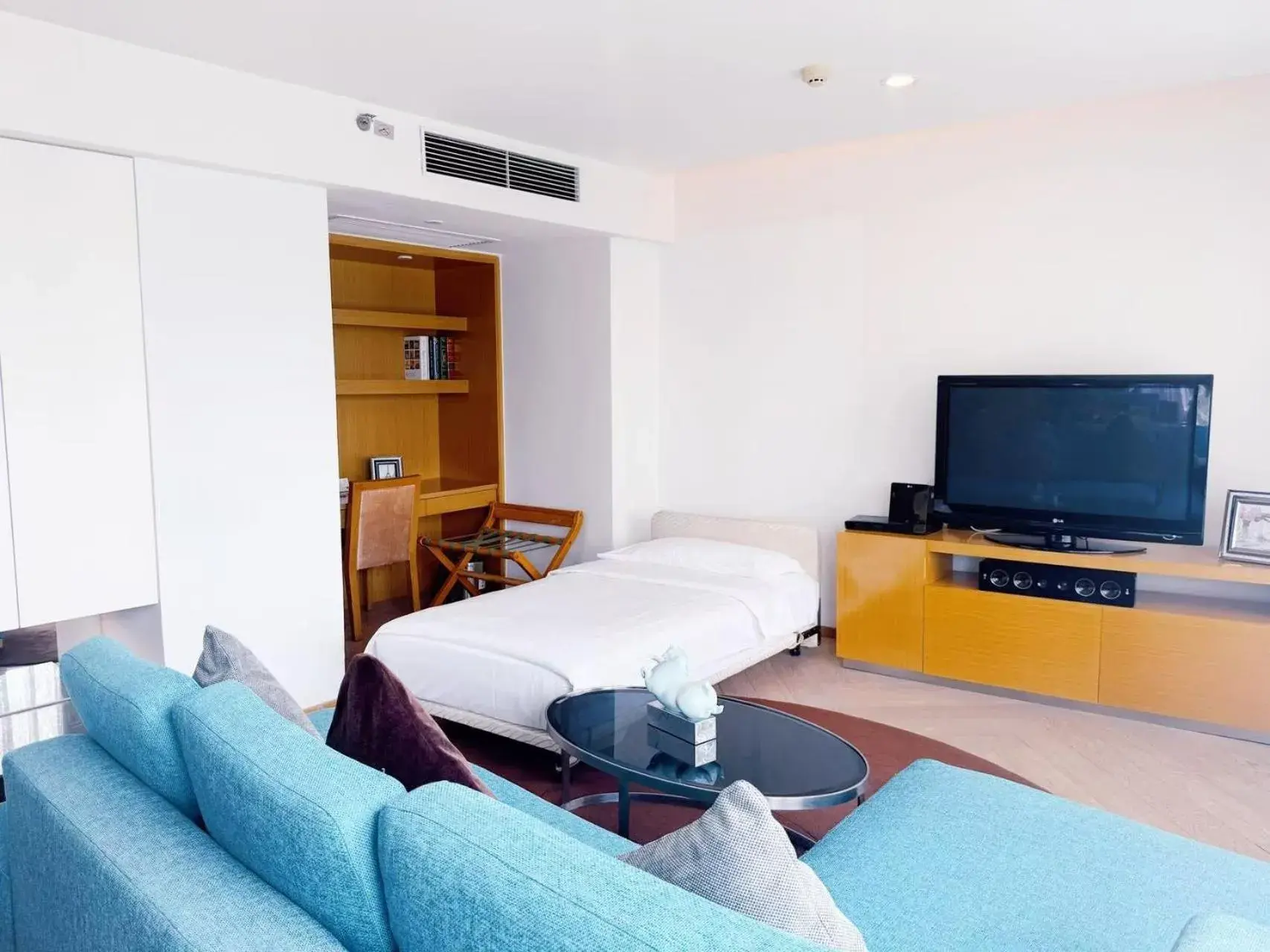 Living room in Somerset Riverview Chengdu Living room in Somerset Riverview Chengdu