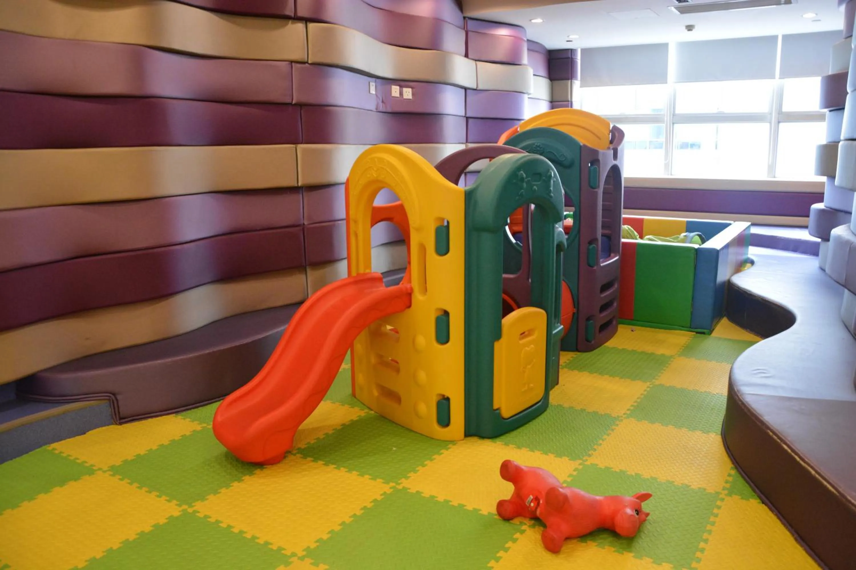 Children play ground in Somerset Riverview Chengdu-Near Tianfu Square