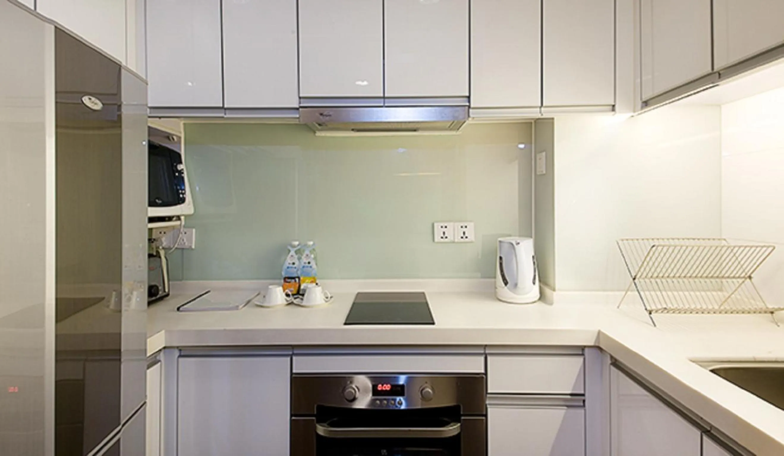 Kitchen or kitchenette in Somerset Riverview Chengdu-Near Tianfu Square