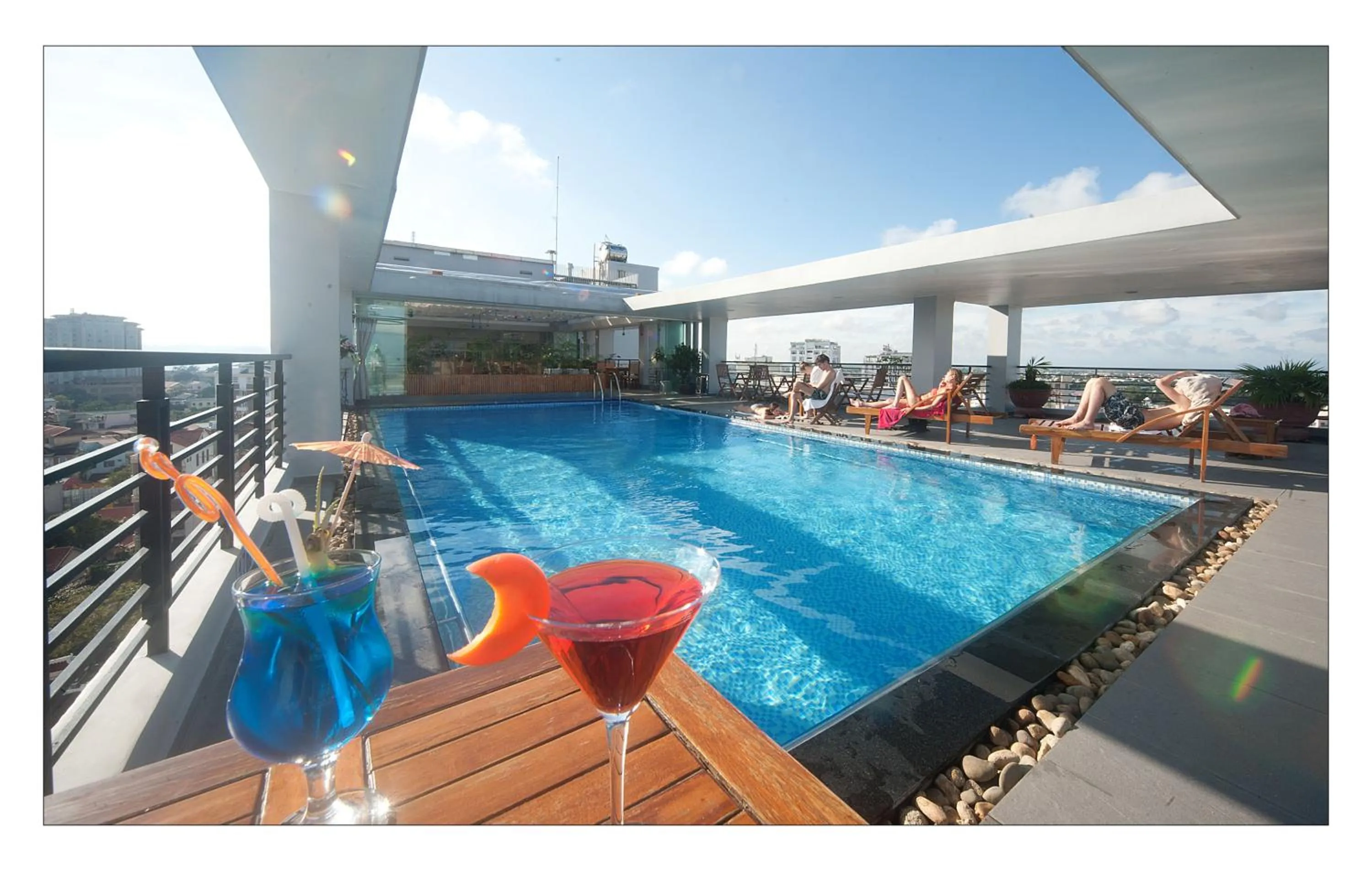 Swimming pool in Romance Hotel