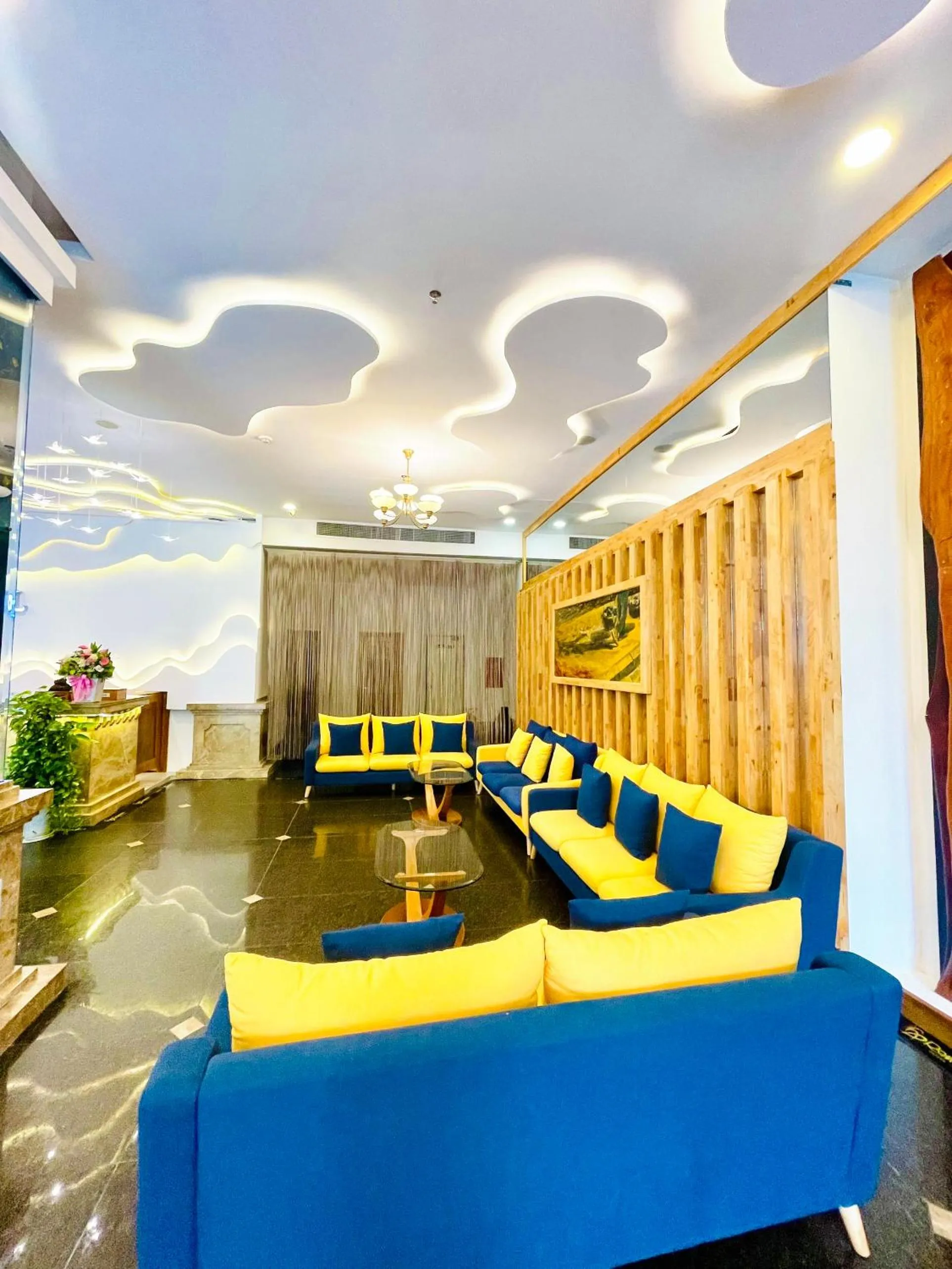 Lobby or reception in Romance Hotel