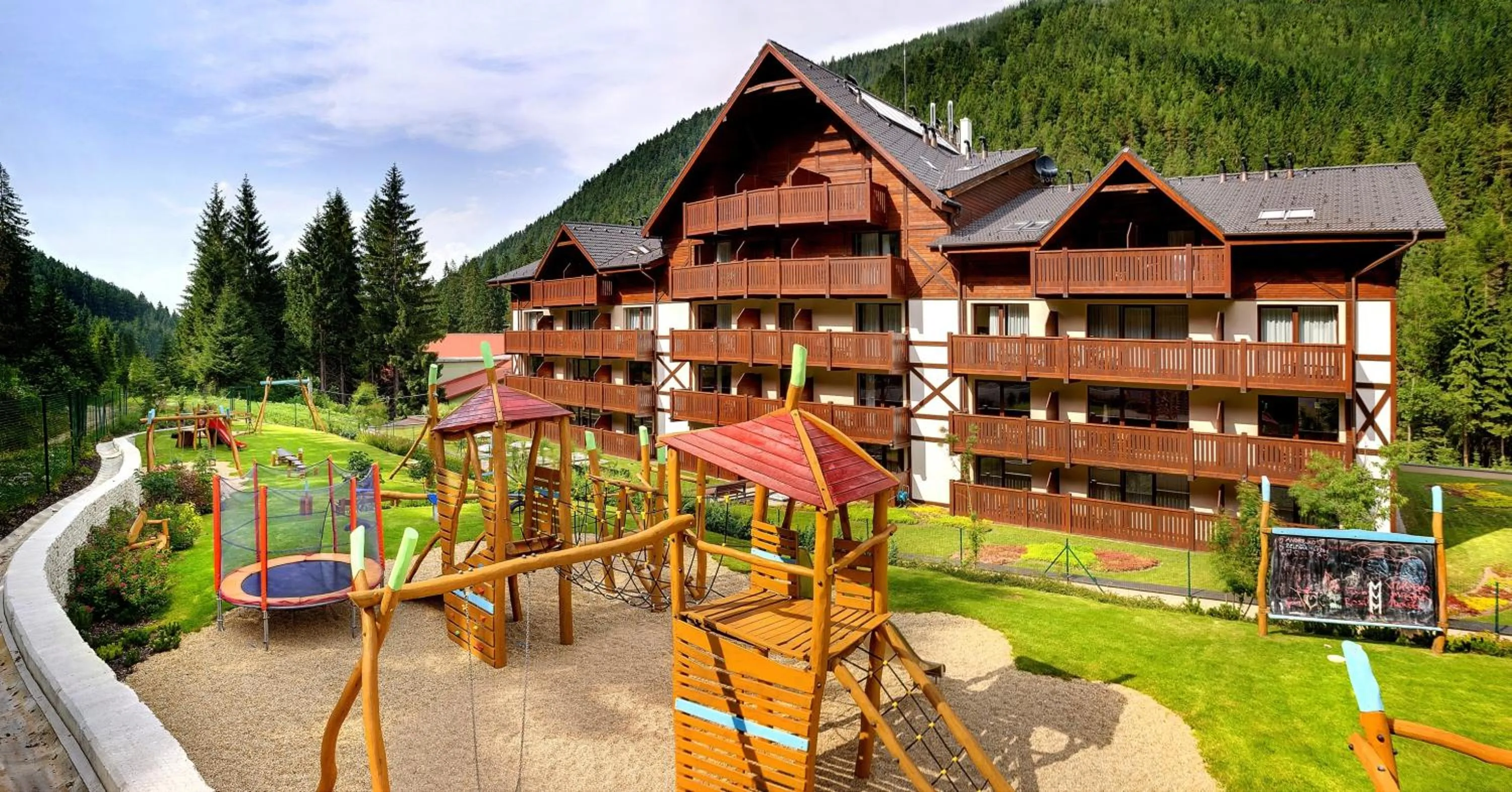 Facade/entrance in Wellness Hotel Chopok