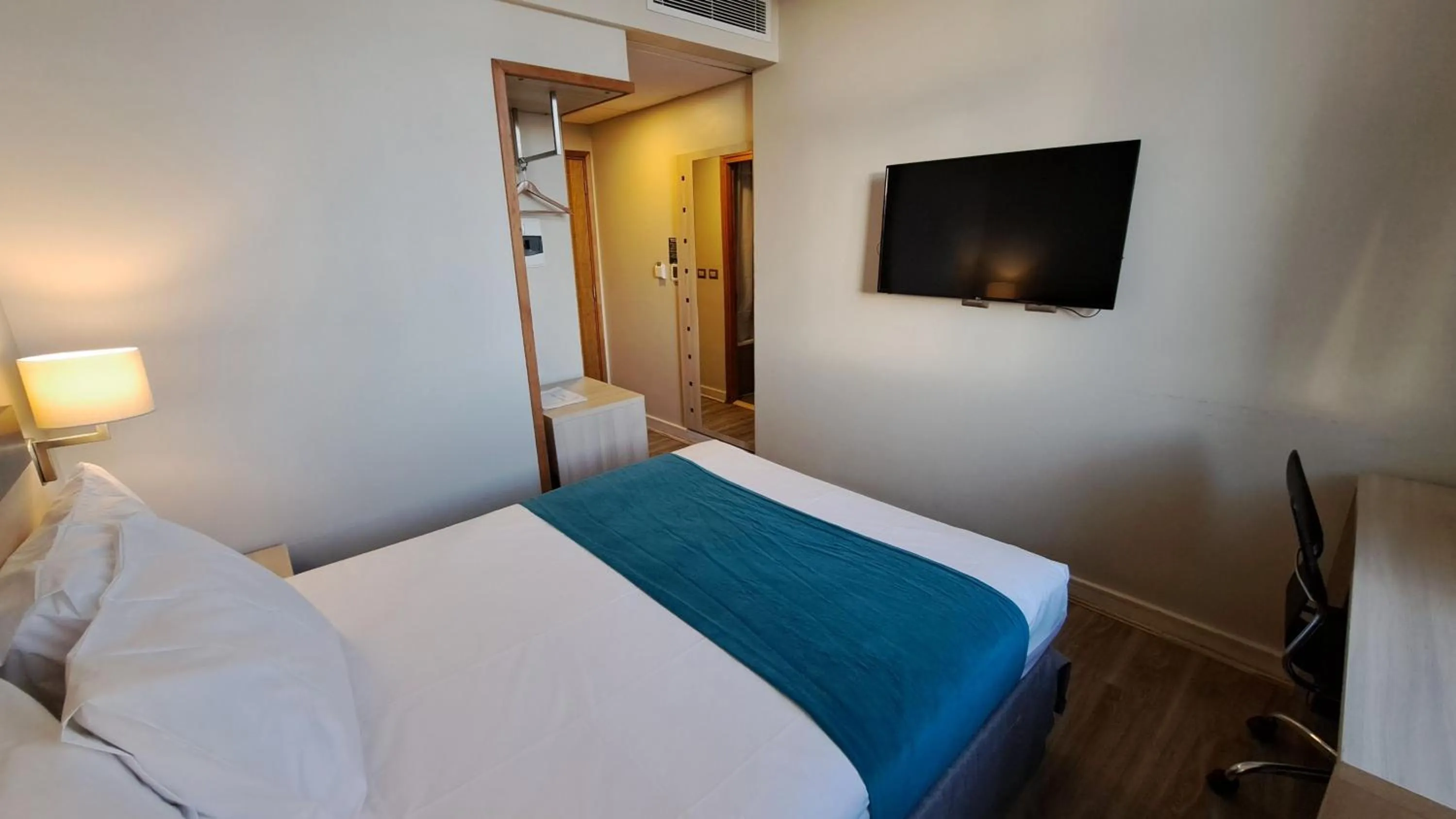 Bedroom, Bed in Hotel Diego de Almagro Calama Express