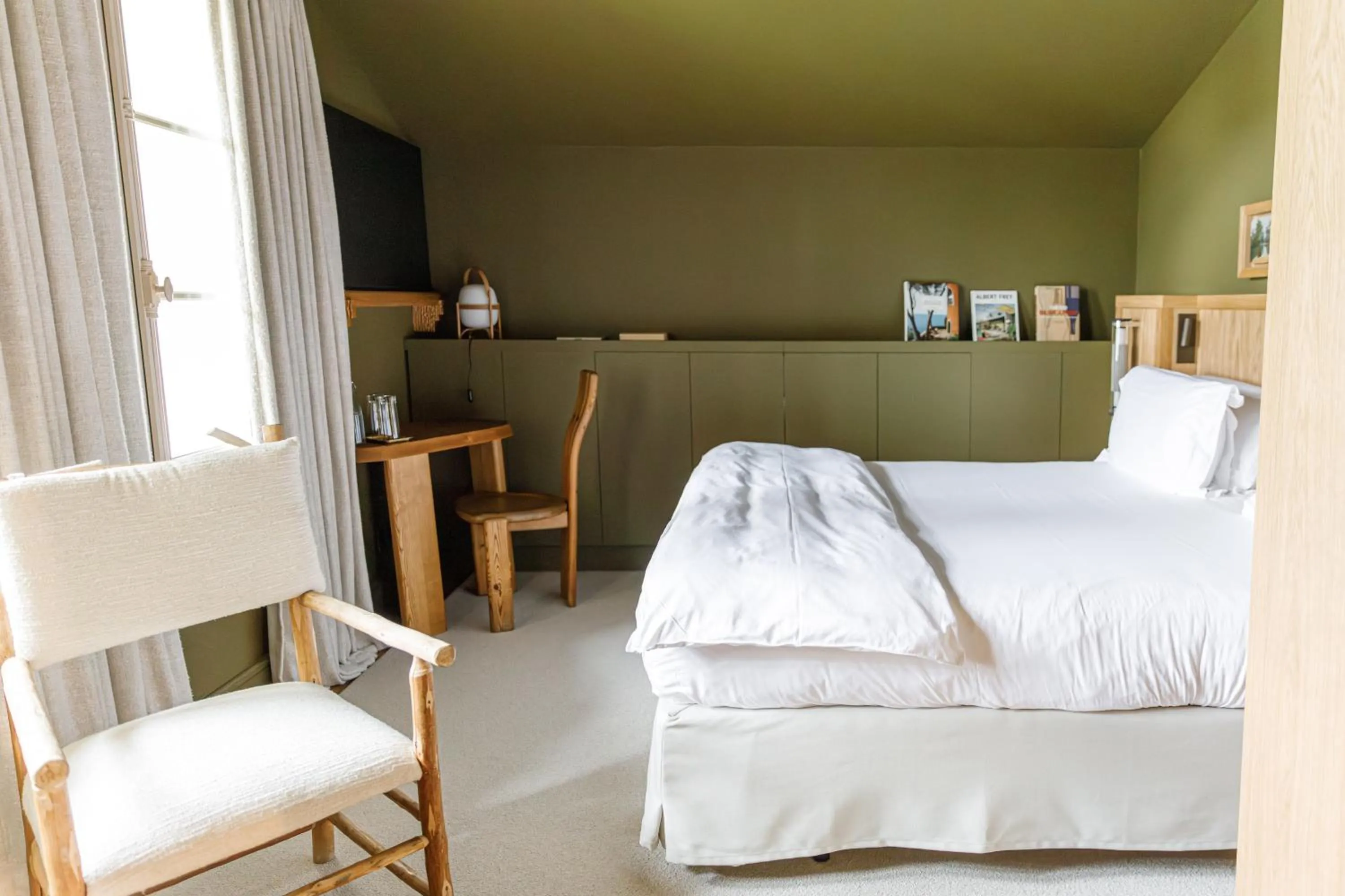 Bedroom, Bed in Les Sources de Caudalie