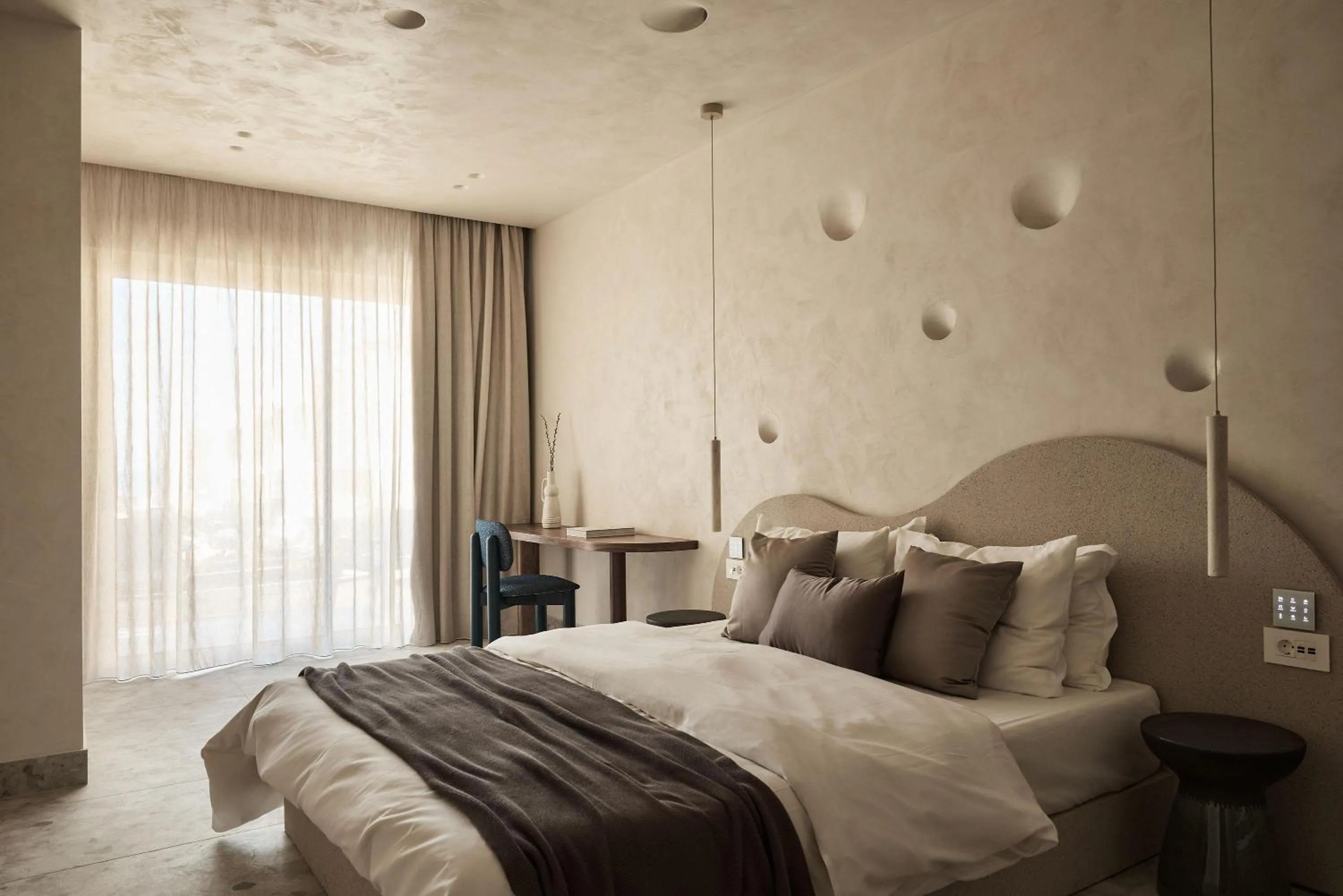 Photo of the whole room, Bed in Uzenie All Suites Boutique Resort