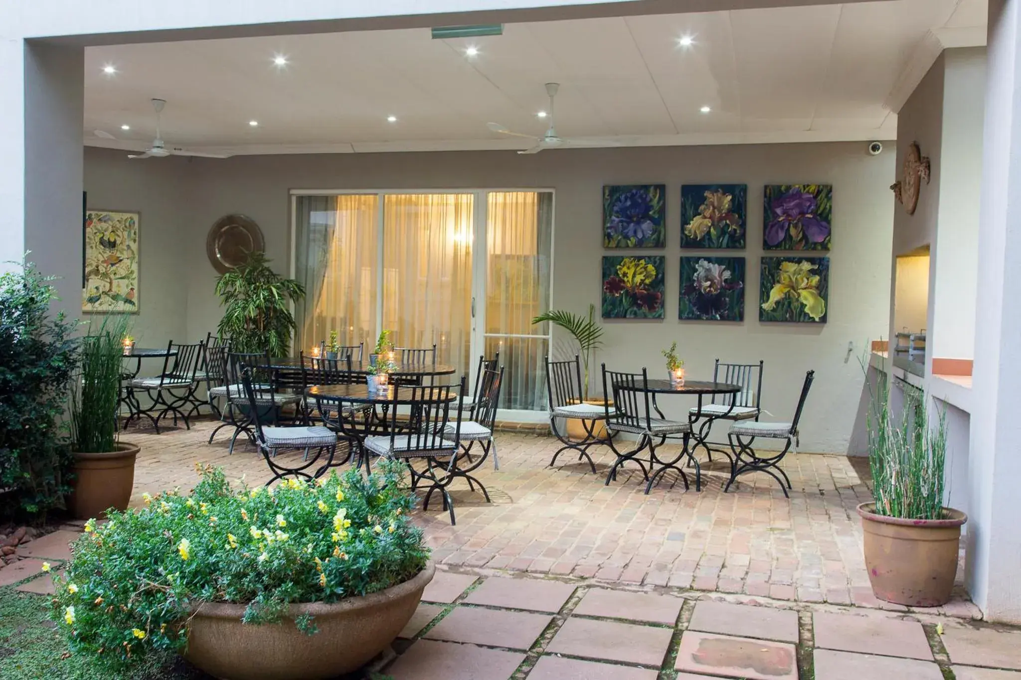 Property building in Murray Street 137 Guesthouse Property building in Murray Street 137 Guesthouse