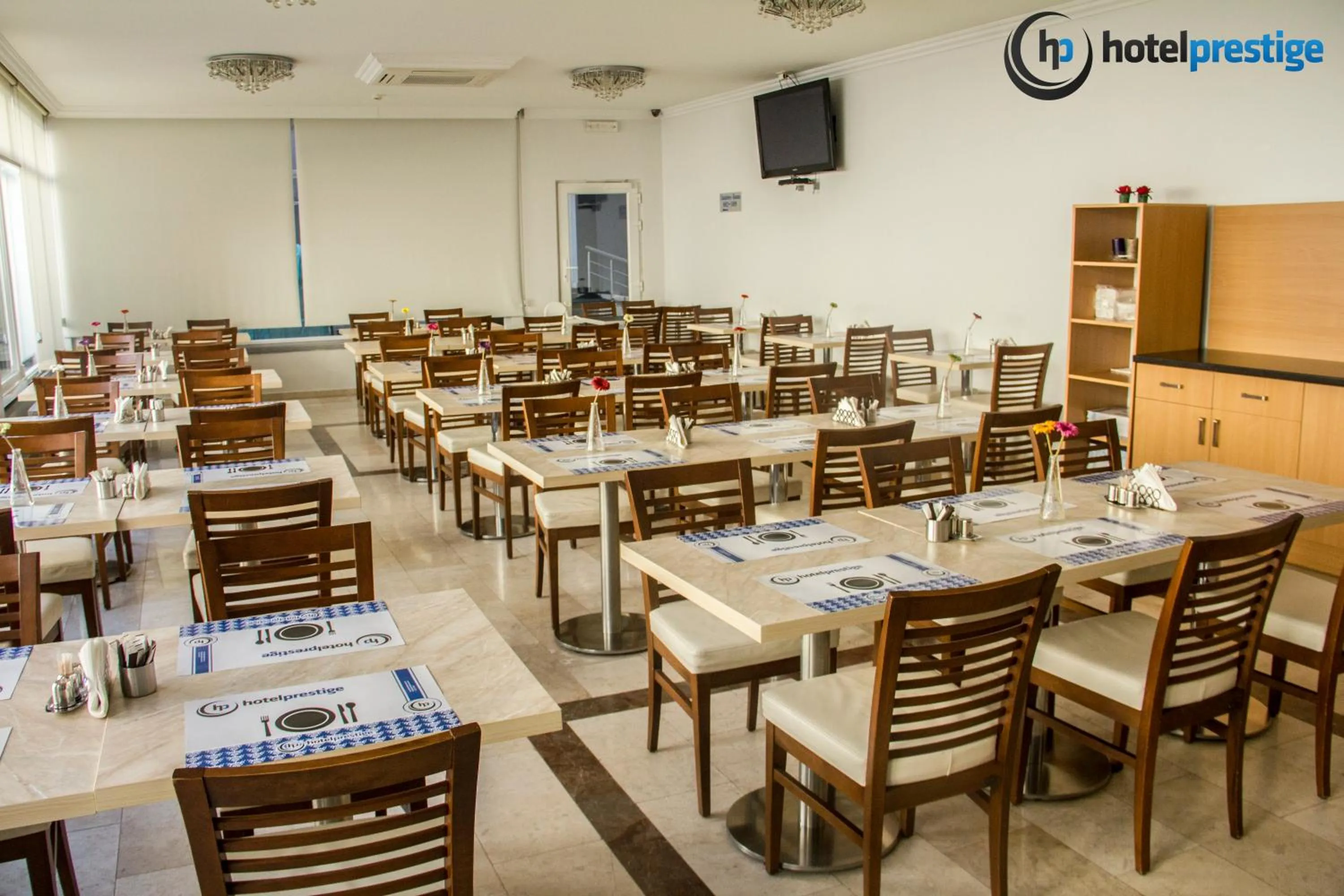 Restaurant/places to eat in Hotel Prestige