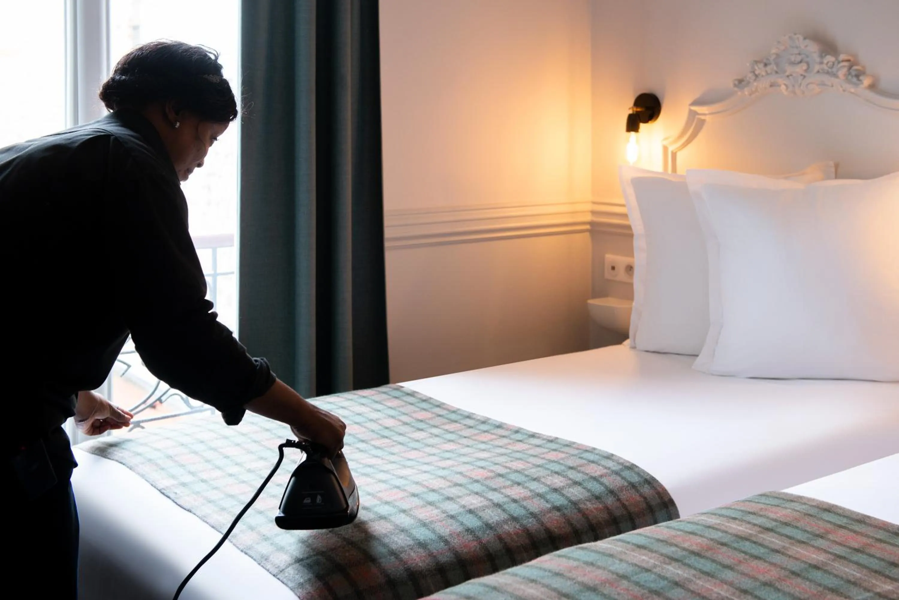 Bed in Hôtel De La Porte Dorée