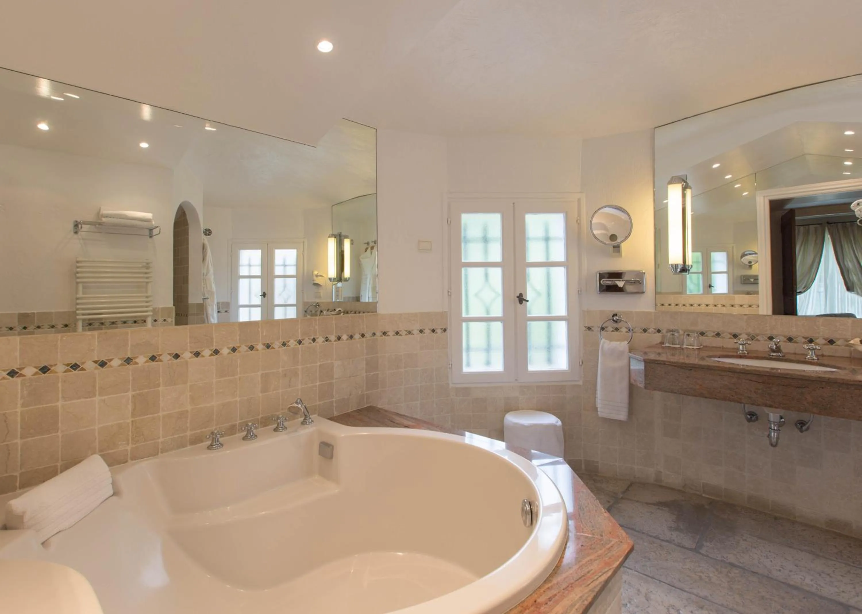 Hôtel & Restaurant Alain Llorca