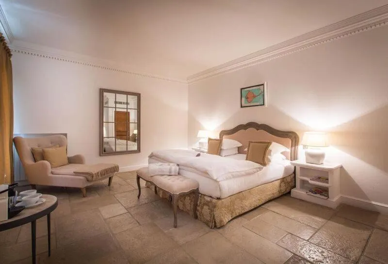 Photo of the whole room, Bed in Hôtel & Restaurant Alain Llorca