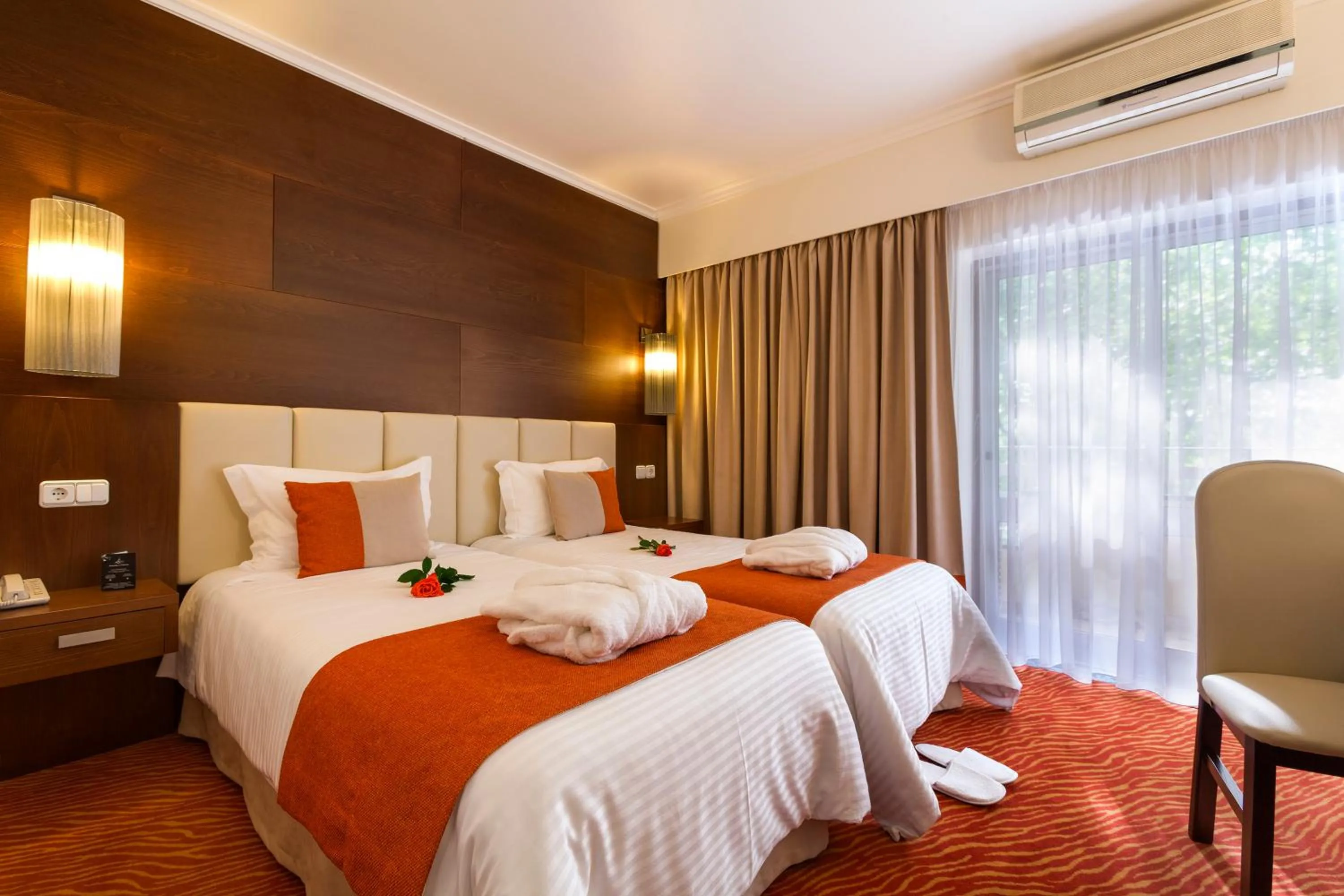 Bedroom, Bed in Avenida de Fatima