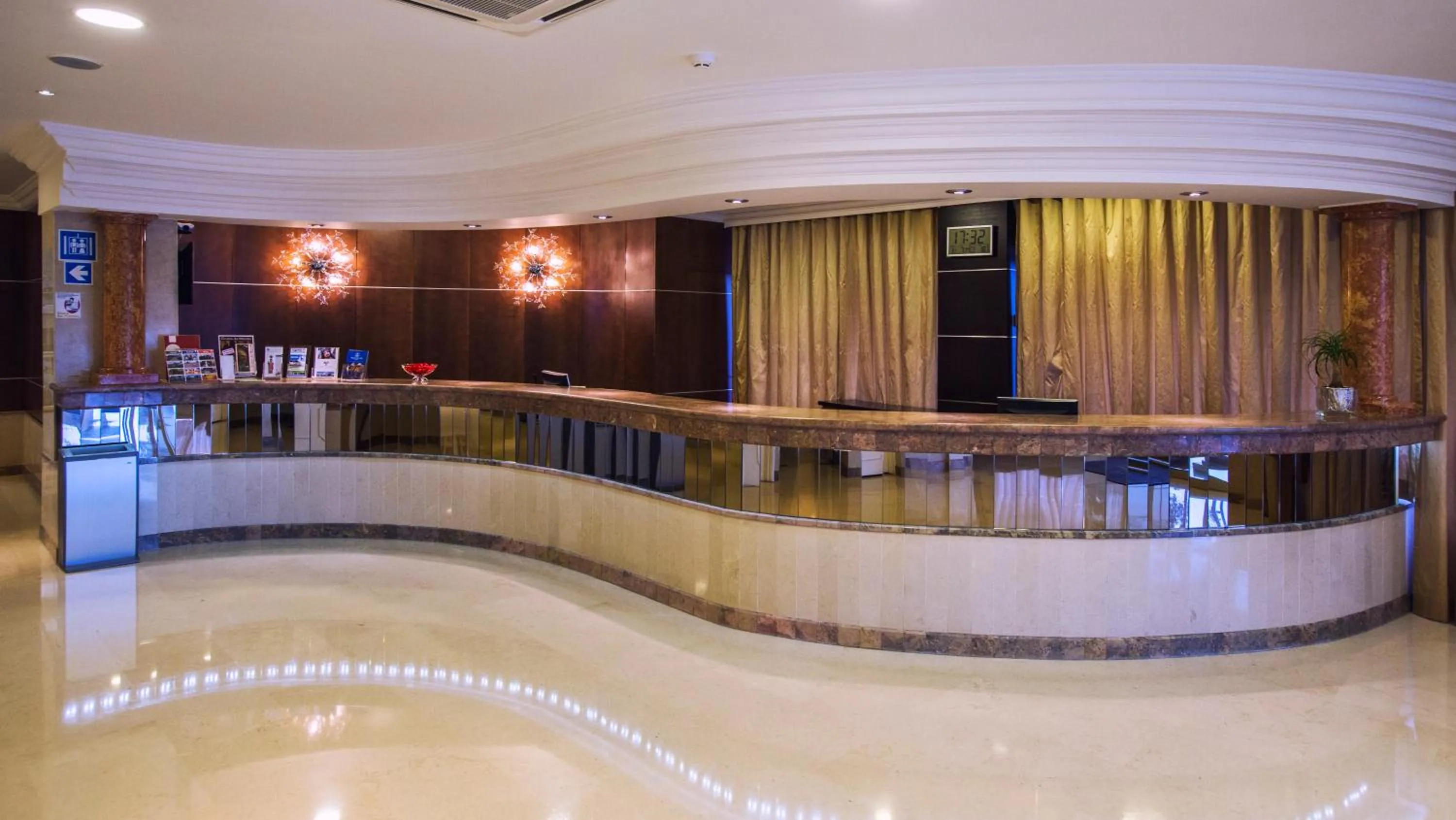 Lobby or reception in Avenida de Fatima