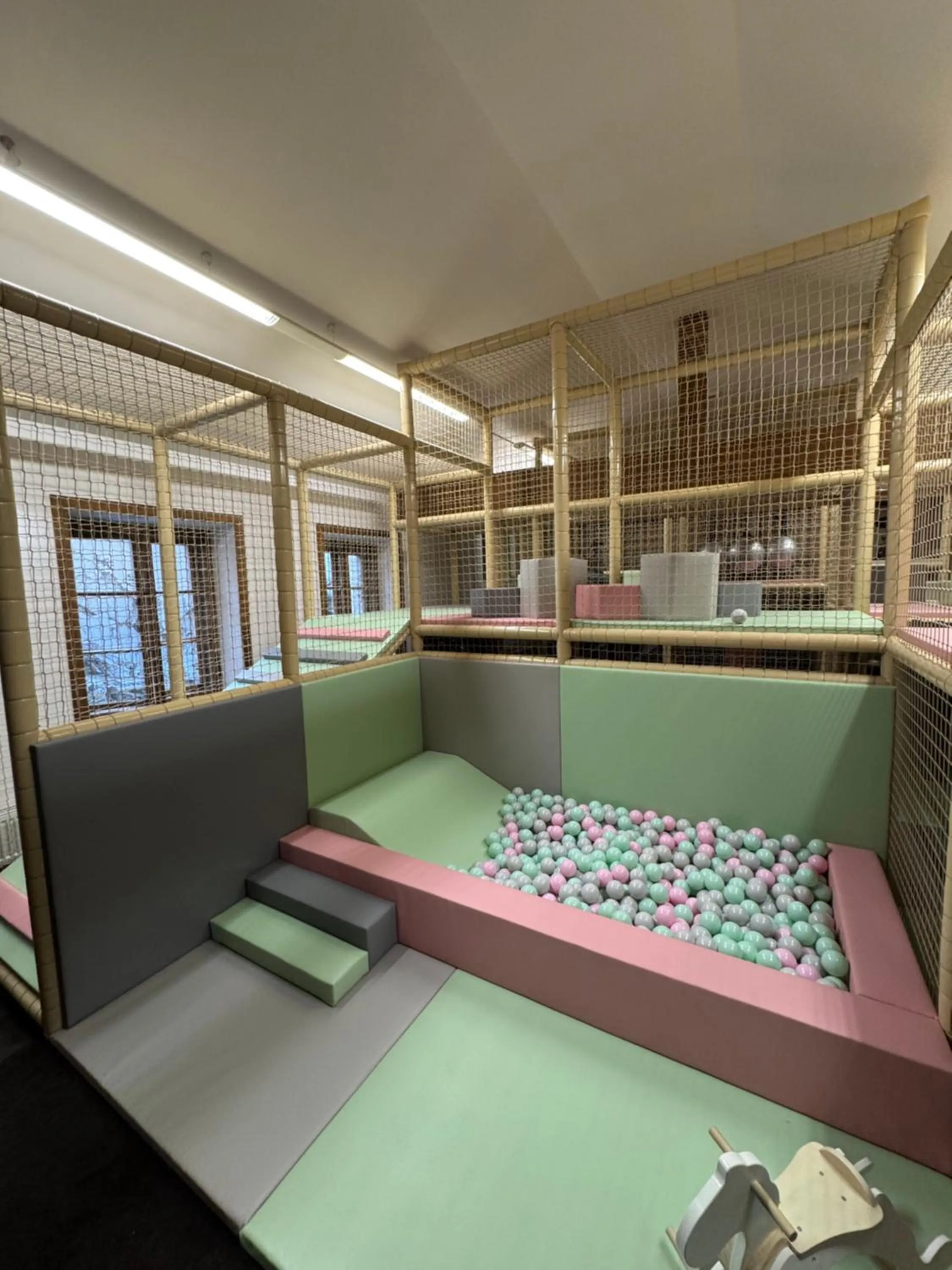 Children play ground, Bed in Villa Vita Krupówki