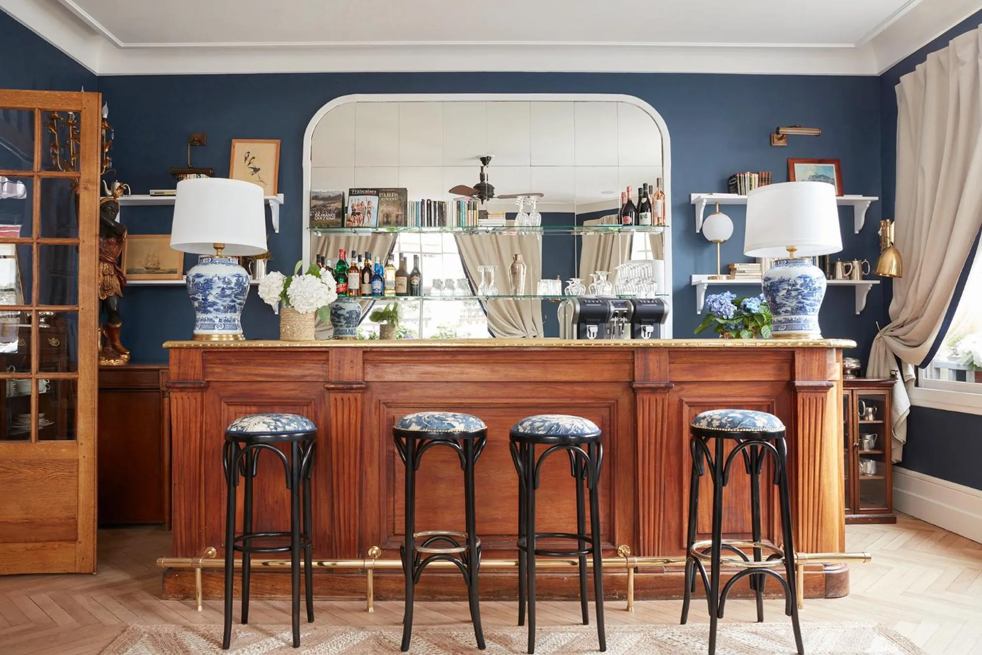 Lounge or bar in Le Flaubert