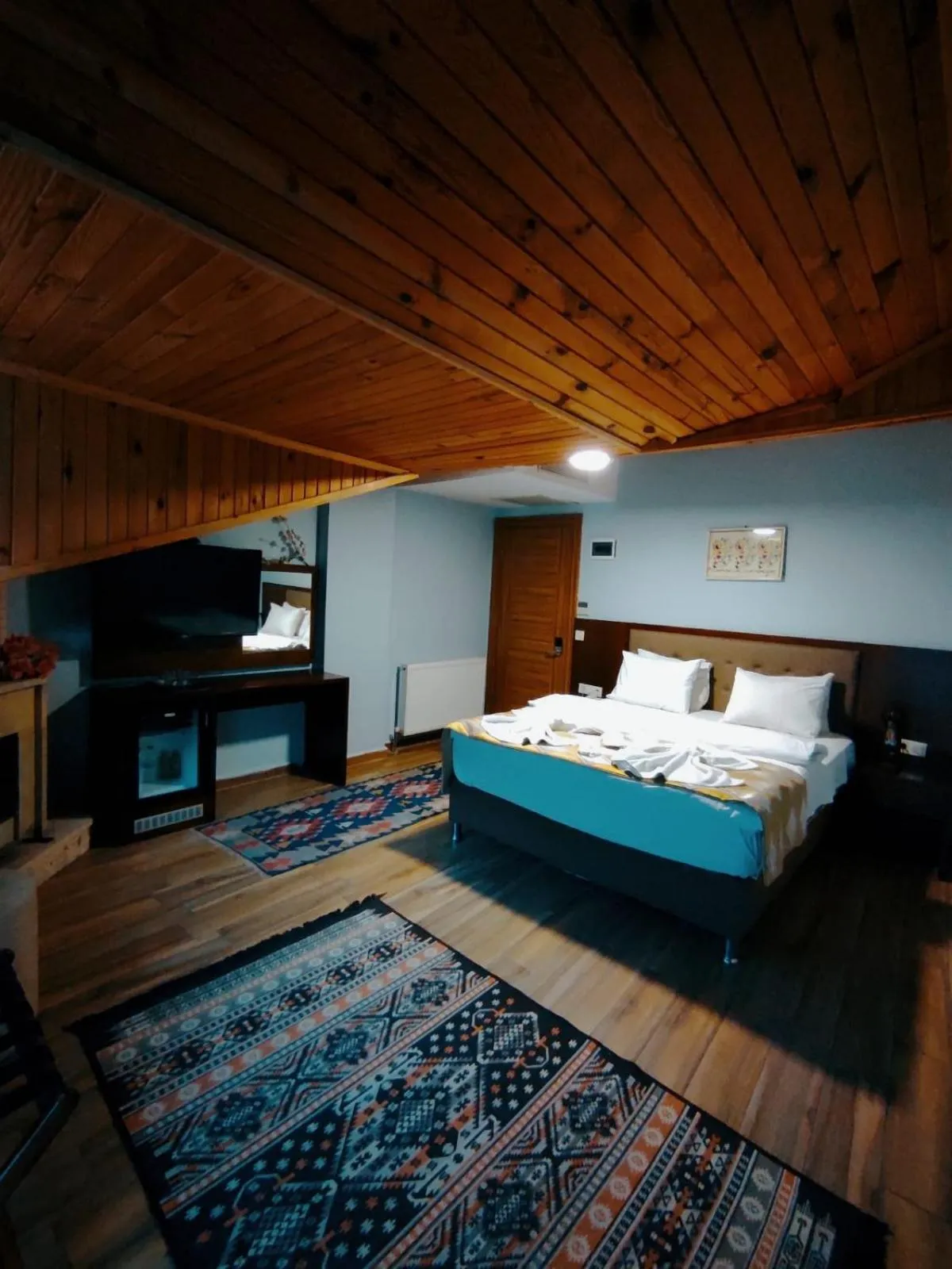 Bed in Hill River Hotel