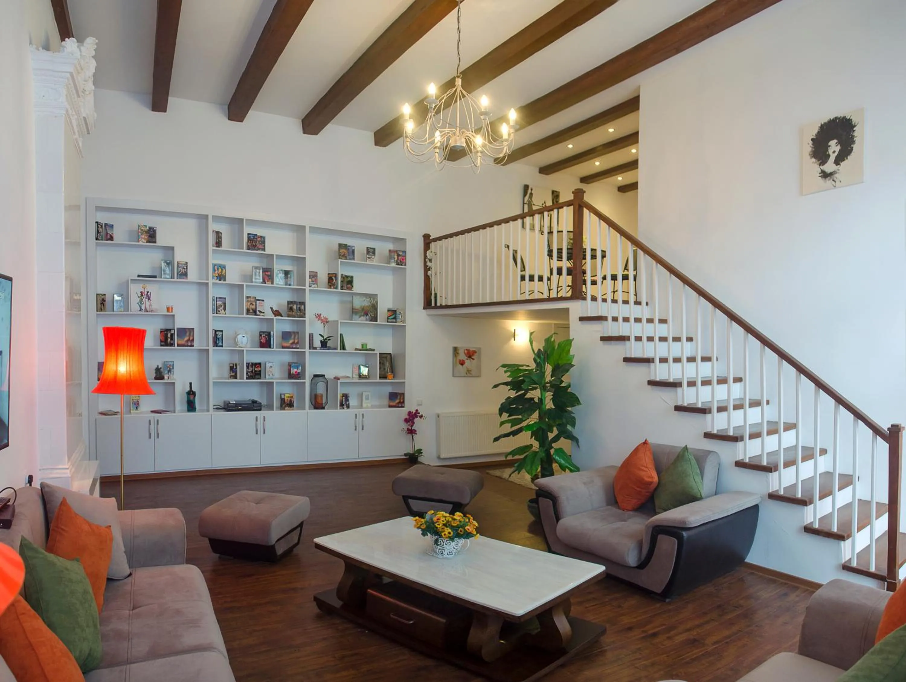 Exquisite Two Bedroom Apartment With a Mezzanine