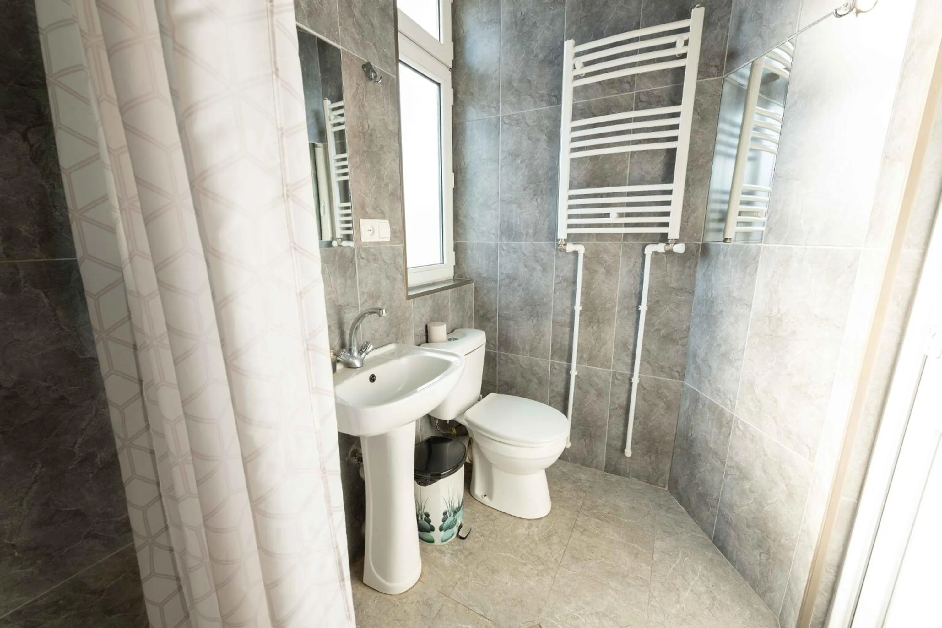 Shower in Anna's Guest House