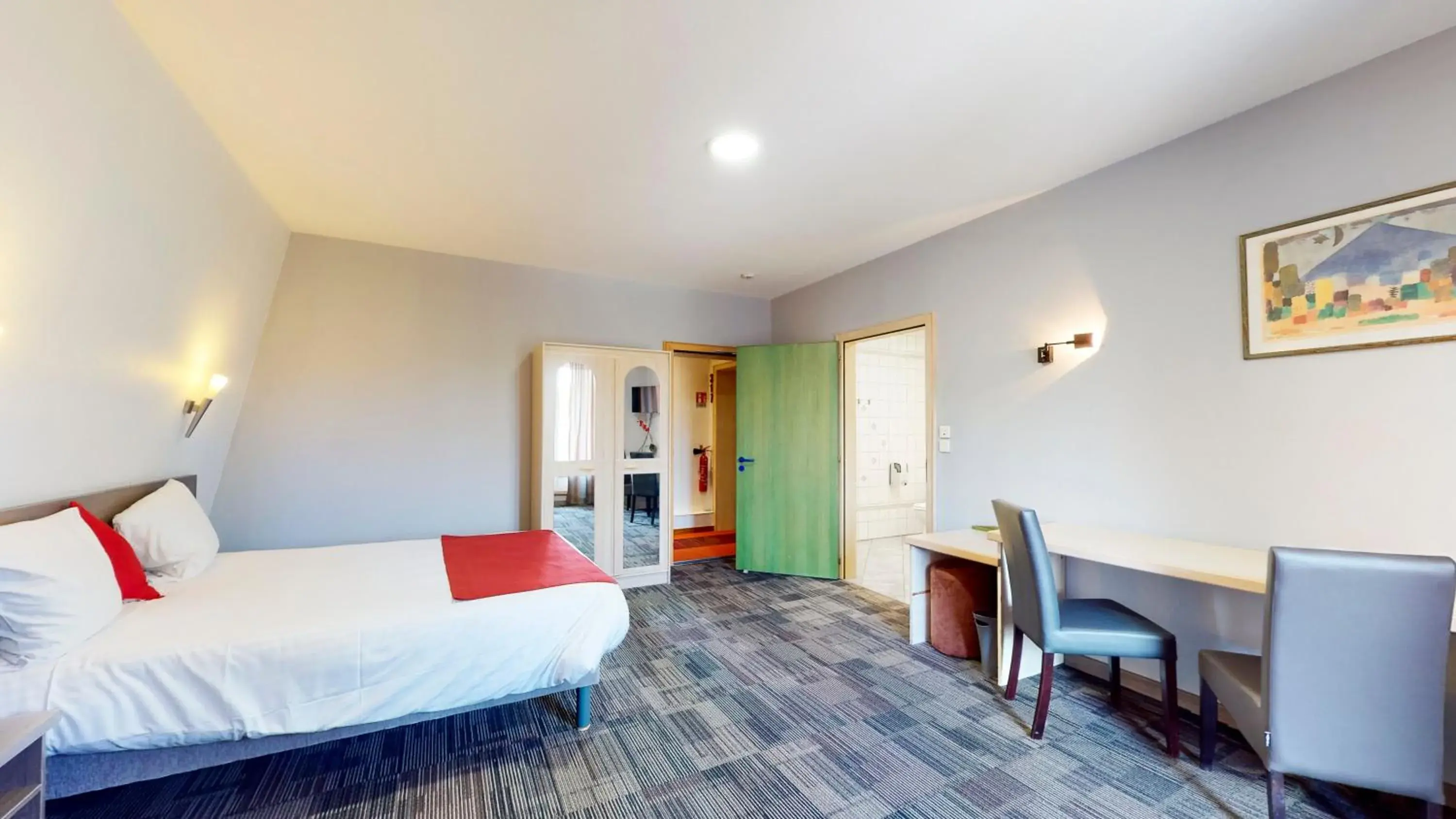 Comfort Double Room in Cour Du Tonnelier Comfort Double Room in Cour Du Tonnelier