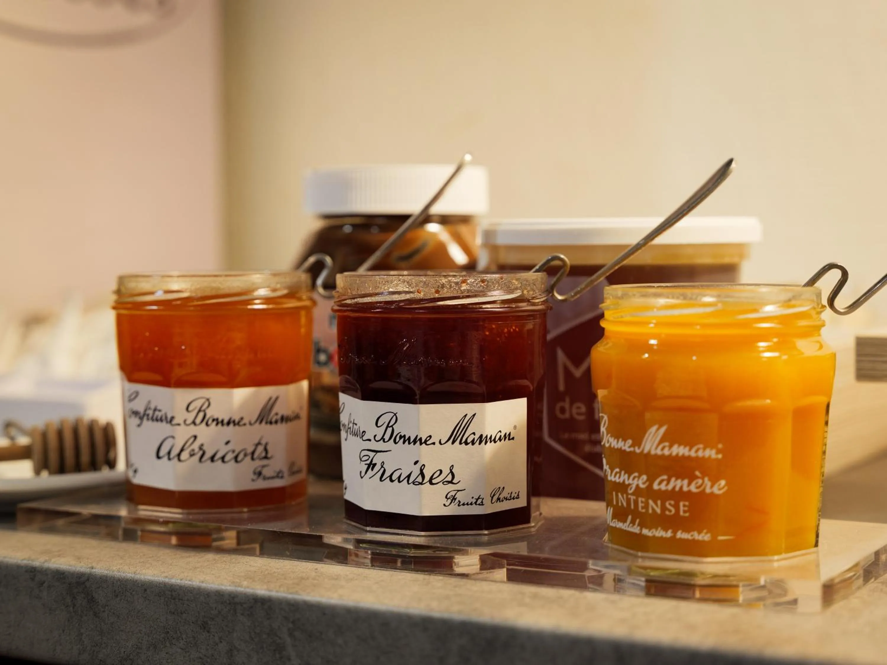 Buffet breakfast in Séjours & Affaires Pantin Charles De Gaulle