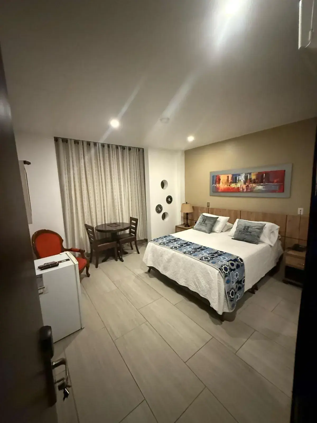 Deluxe Room - single occupancy in Hotel Ucla Center Deluxe Room - single occupancy in Hotel Ucla Center