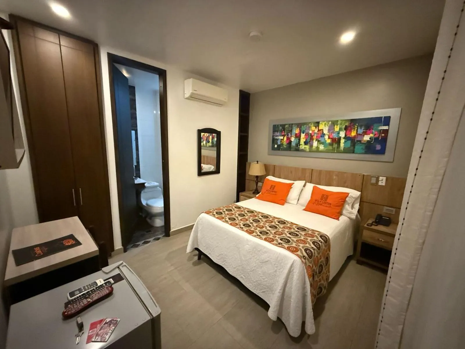 Bed in Hotel Ucla Center