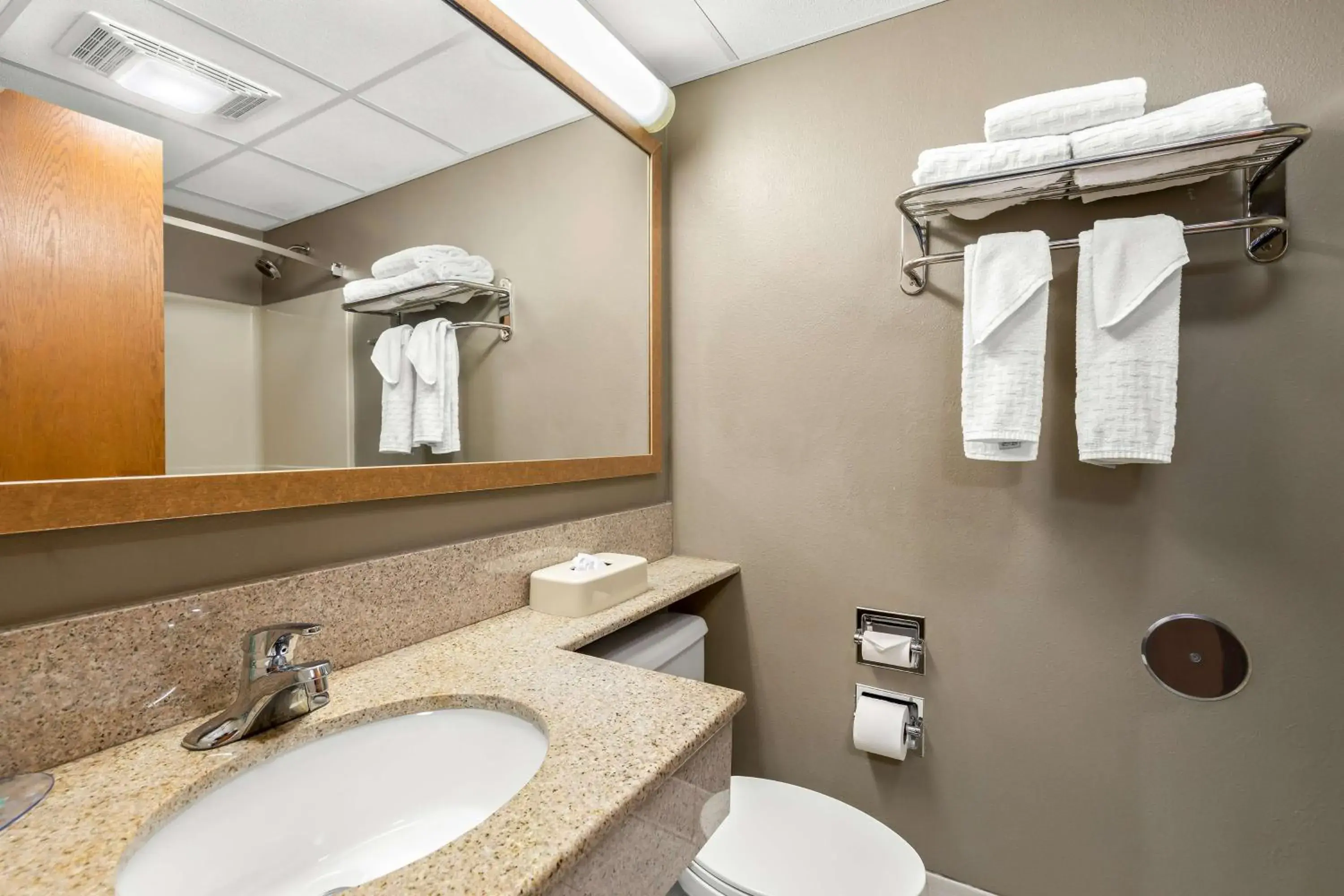 Bathroom in Best Western West Towne Suites Bathroom in Best Western West Towne Suites