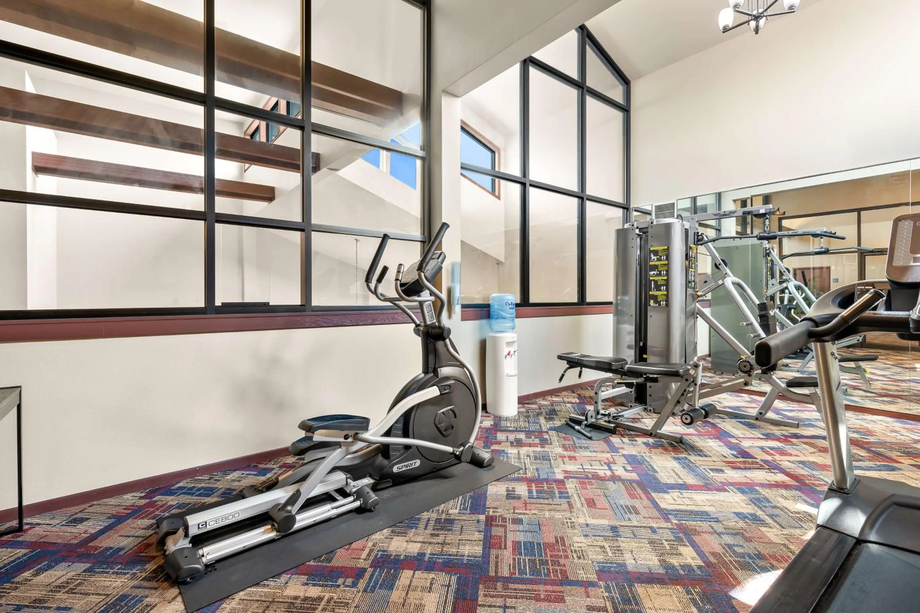 Fitness centre/facilities in Best Western West Towne Suites