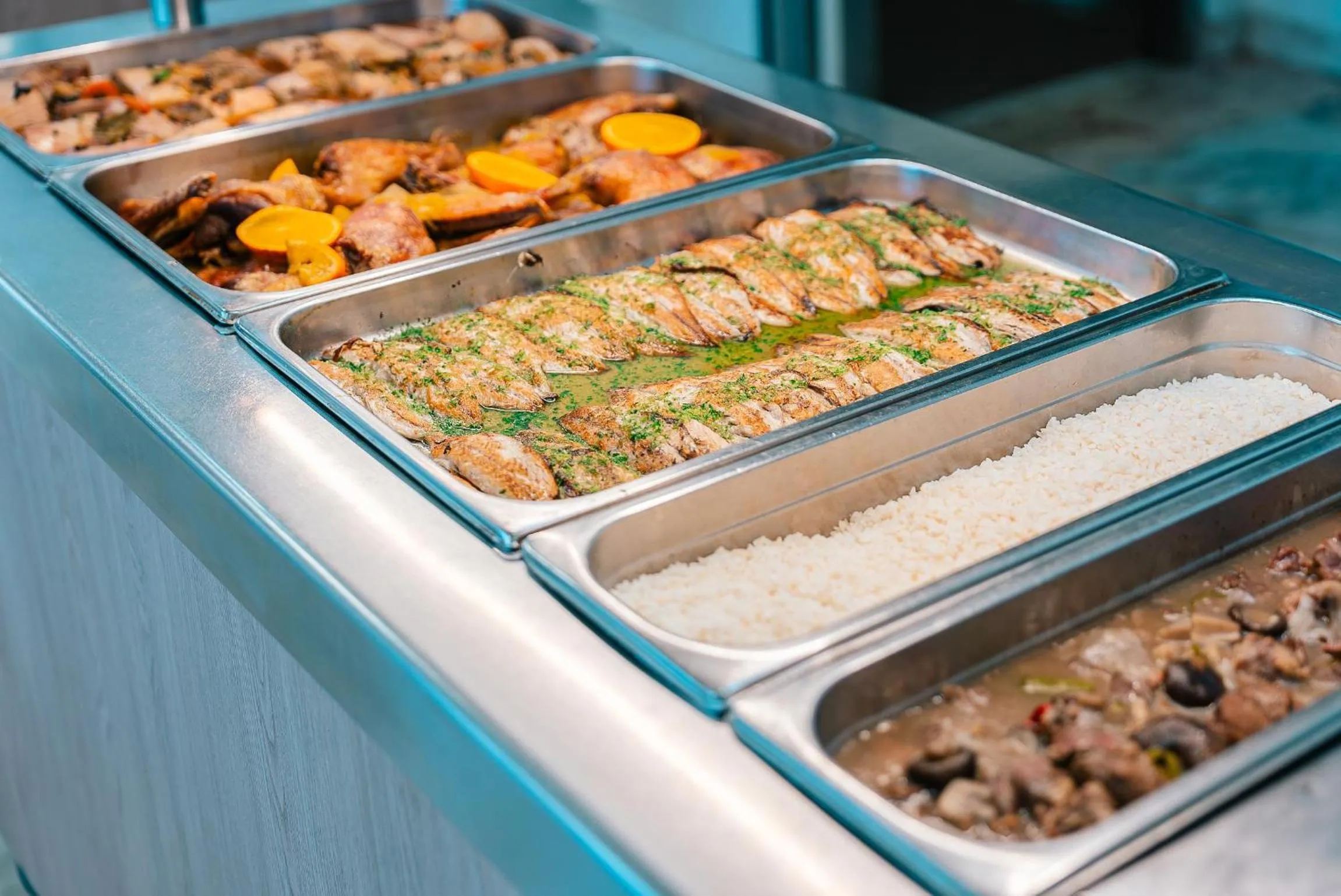 Restaurant/places to eat in Port Europa