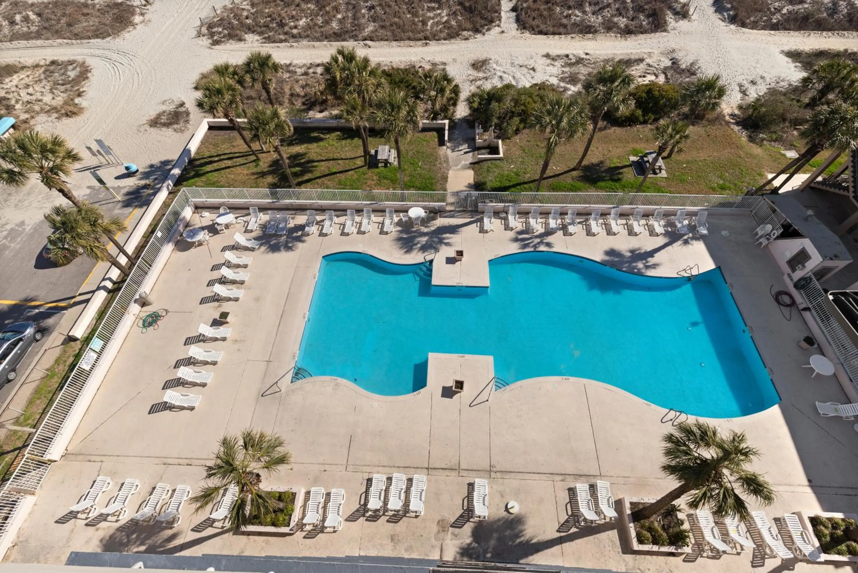 Swimming pool in Ocean Crest Inn and Suites