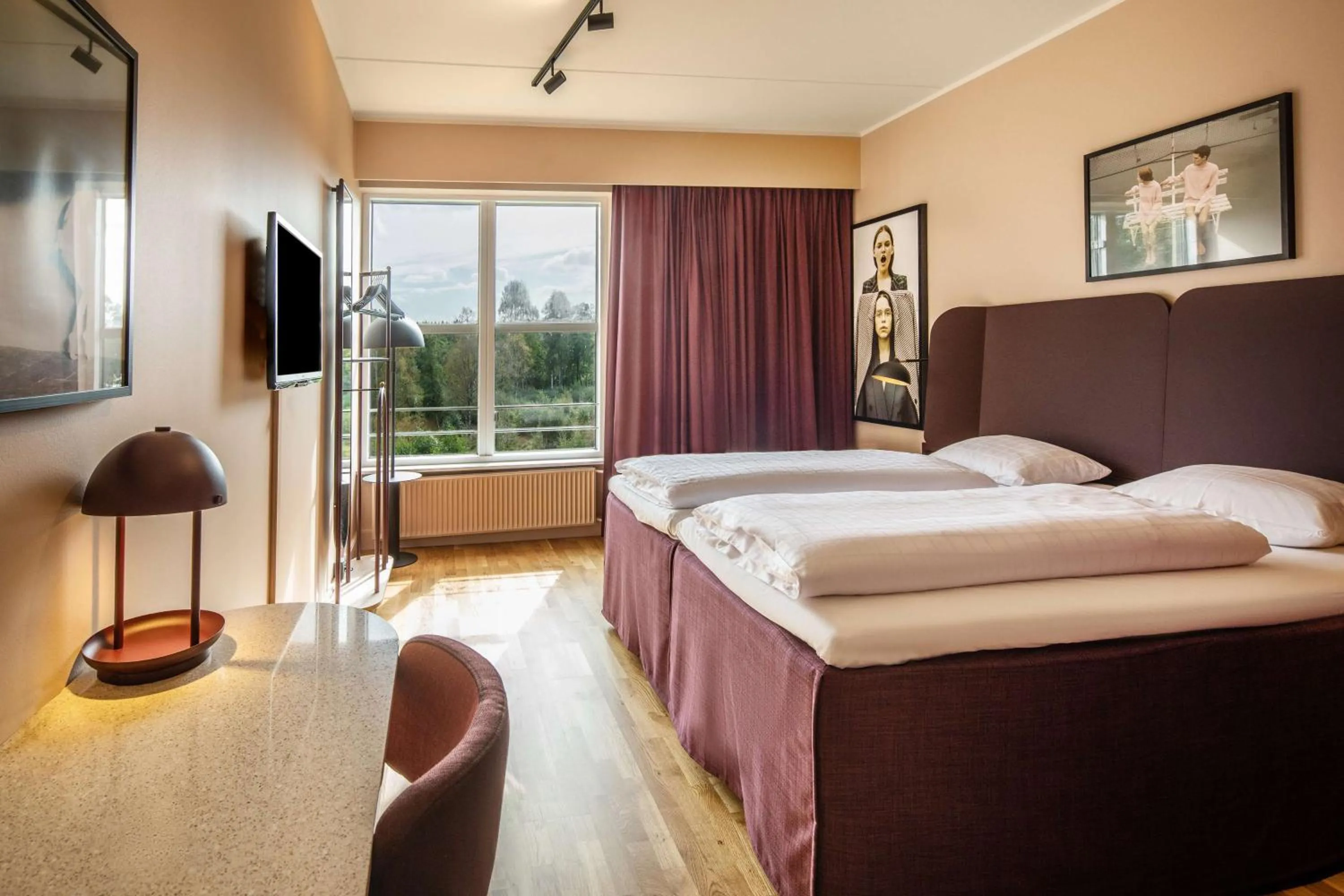 Bedroom, Bed in Scandic Silkeborg