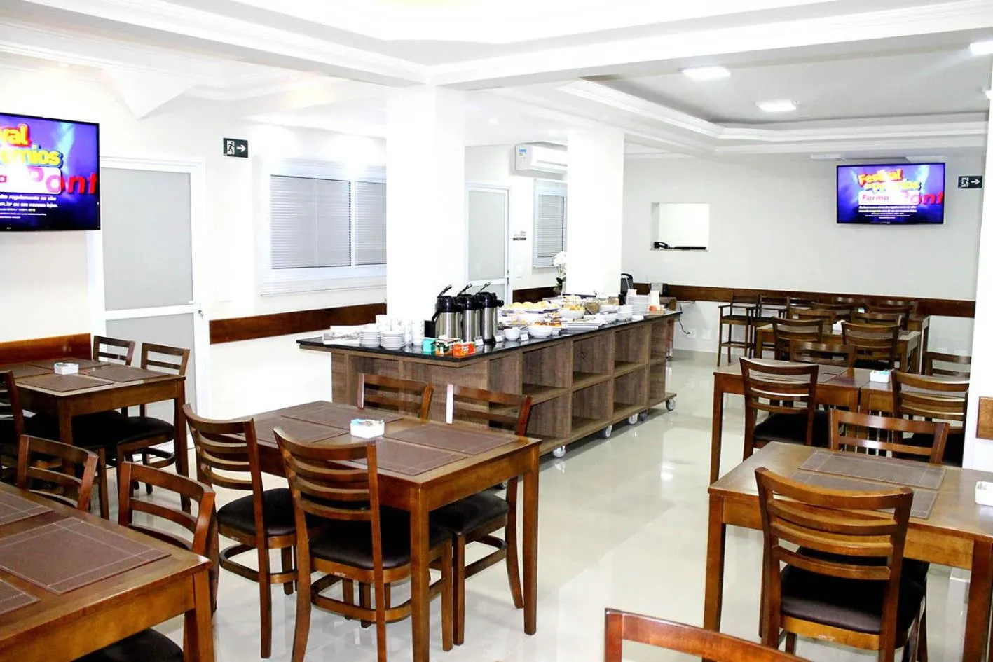 Restaurant/places to eat in Avare Plaza Hotel Plus