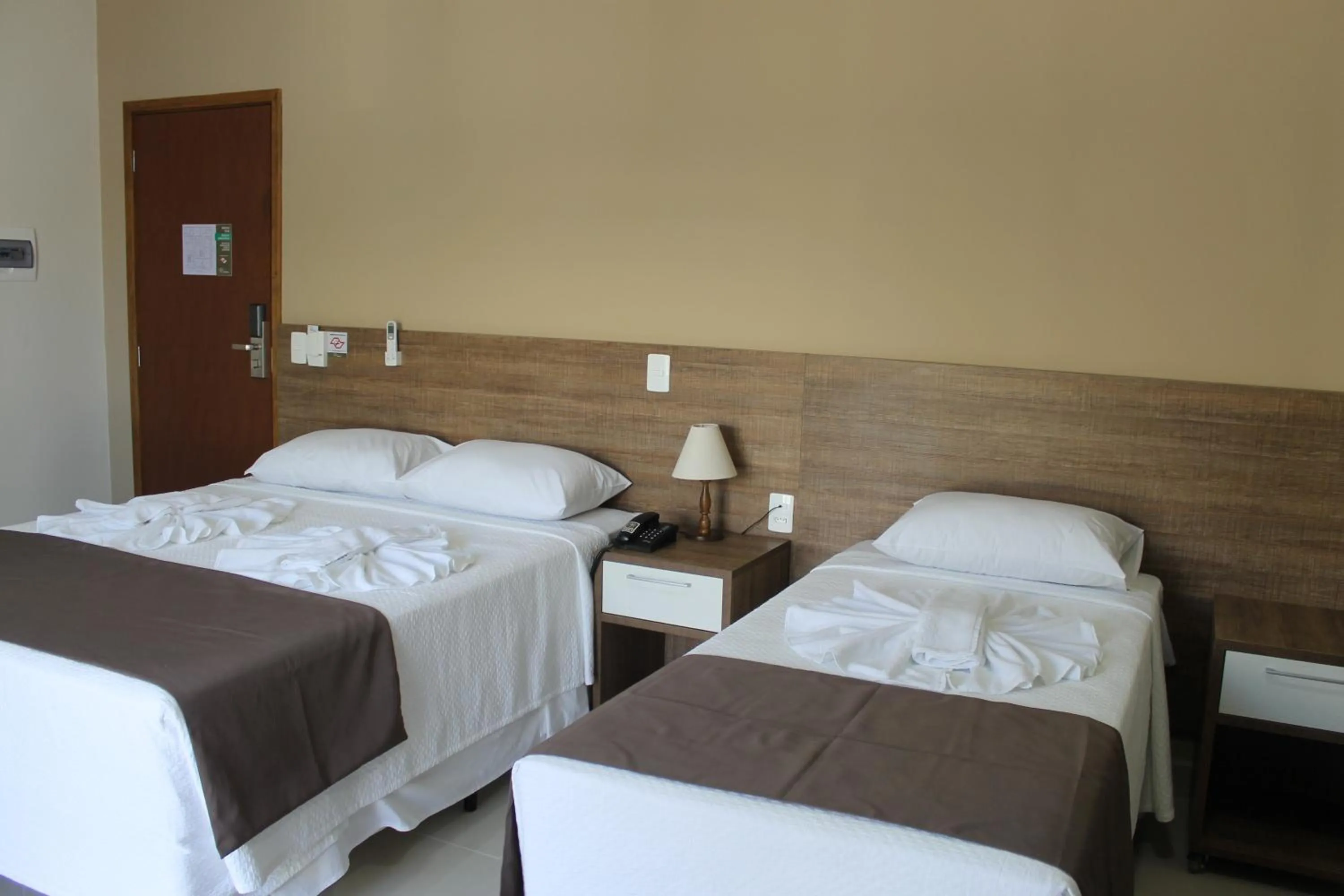 Bed in Avare Plaza Hotel Plus