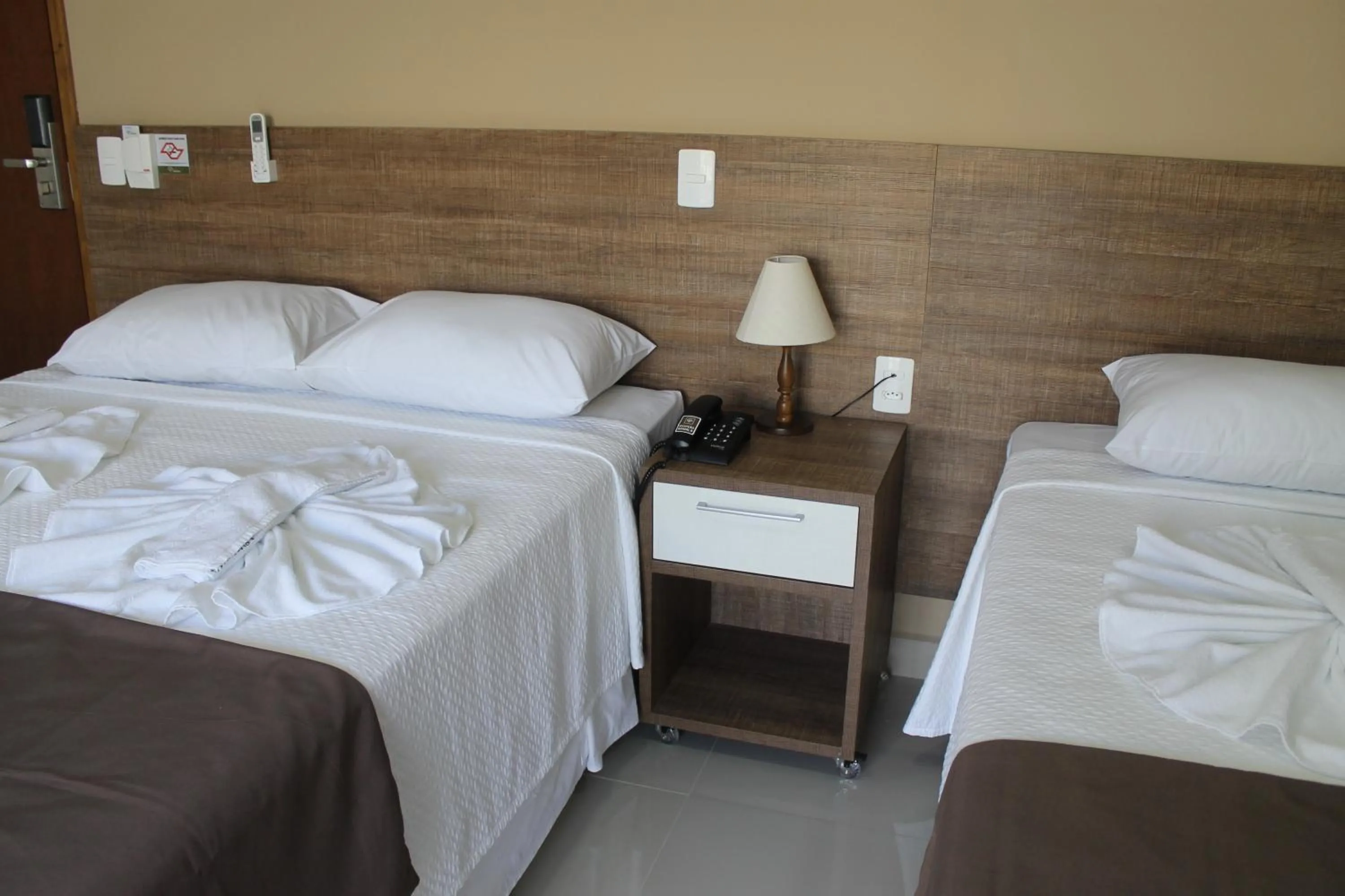 Bed in Avare Plaza Hotel Plus