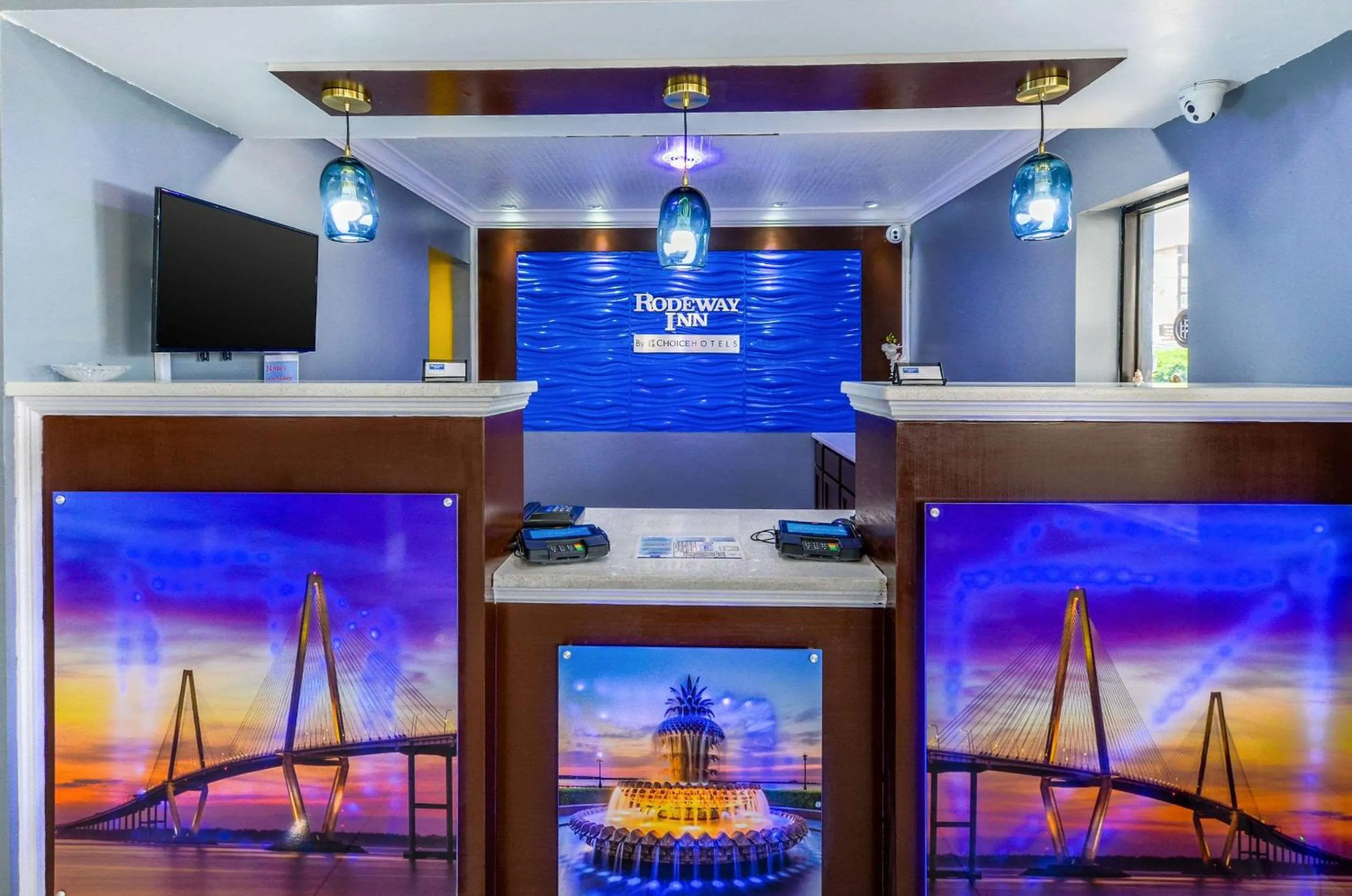 Lobby or reception in Rodeway Inn North Charleston - Ashley Phosphate