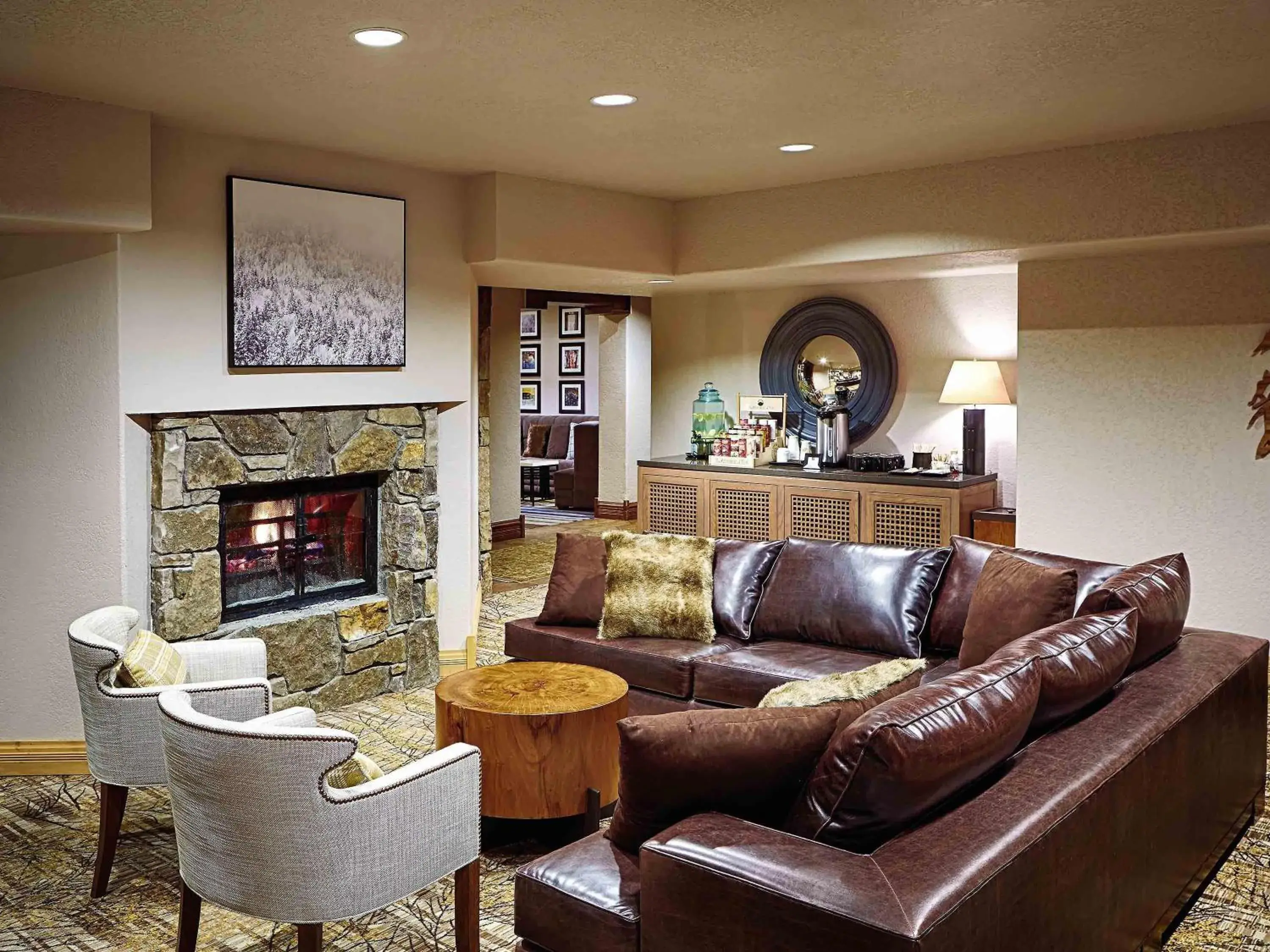 Property building in Fairmont Heritage Place, Franz Klammer Lodge Property building in Fairmont Heritage Place, Franz Klammer Lodge