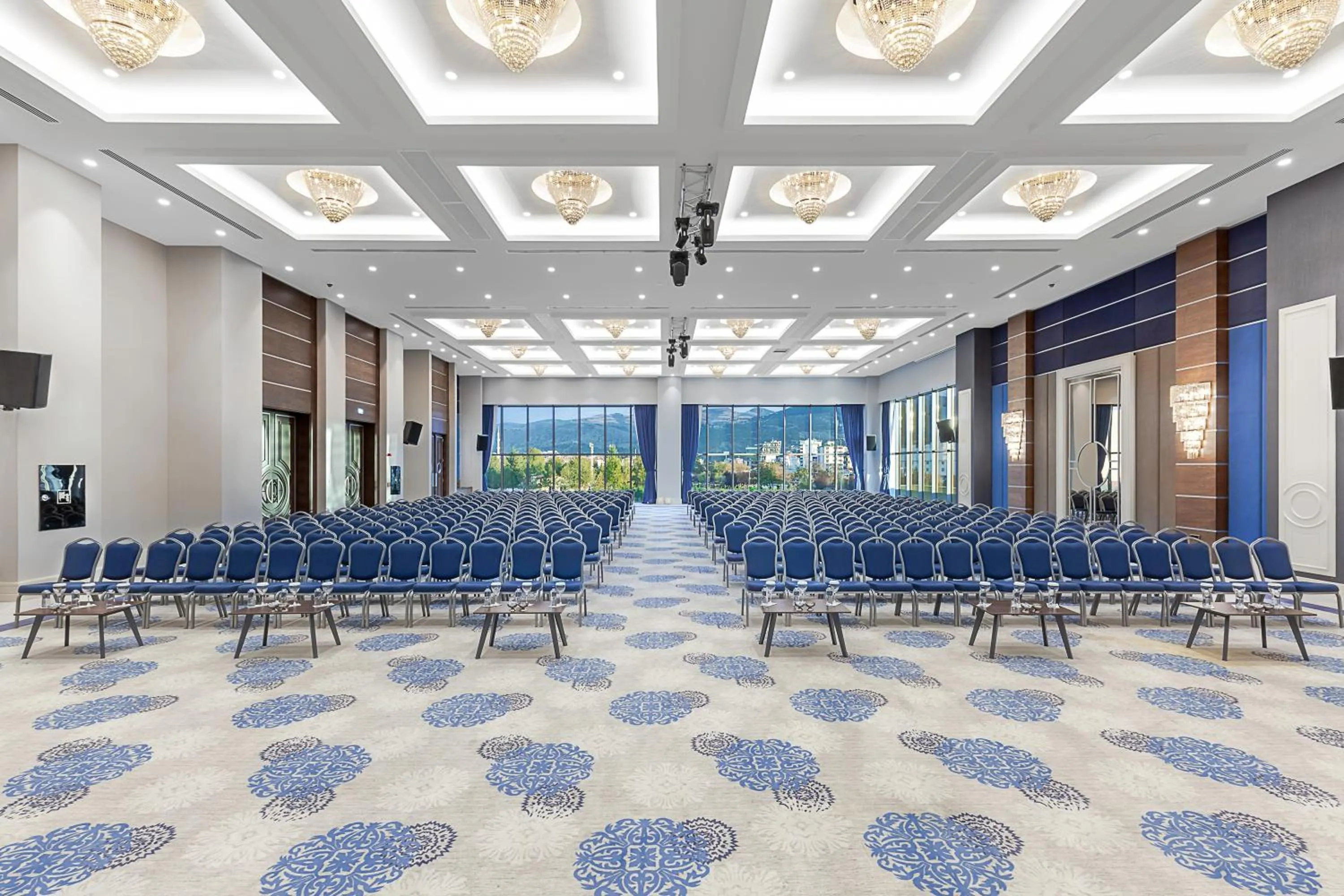 Business facilities in Dedeman Tokat