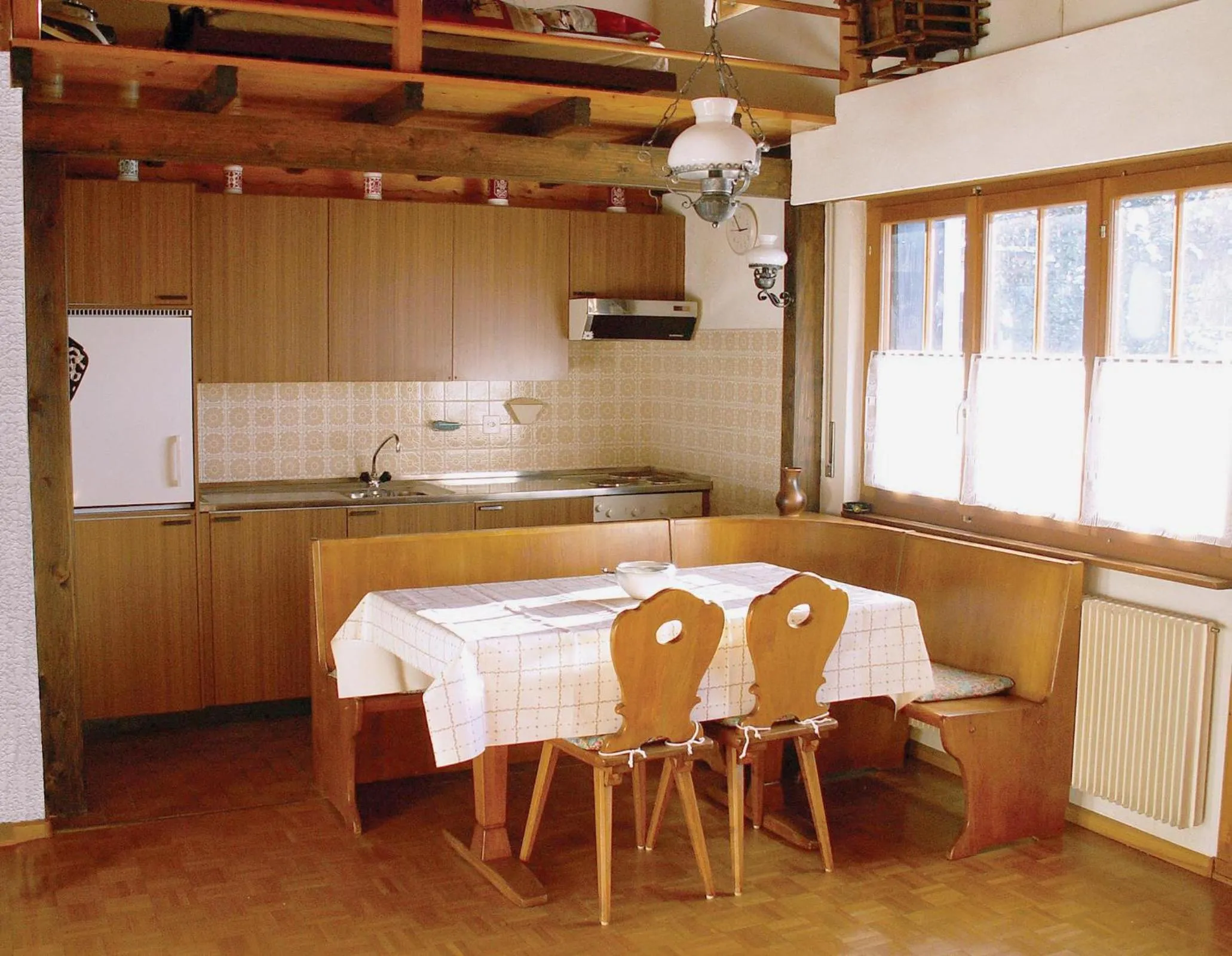 Dining area in La Montagnette, VERCORIN