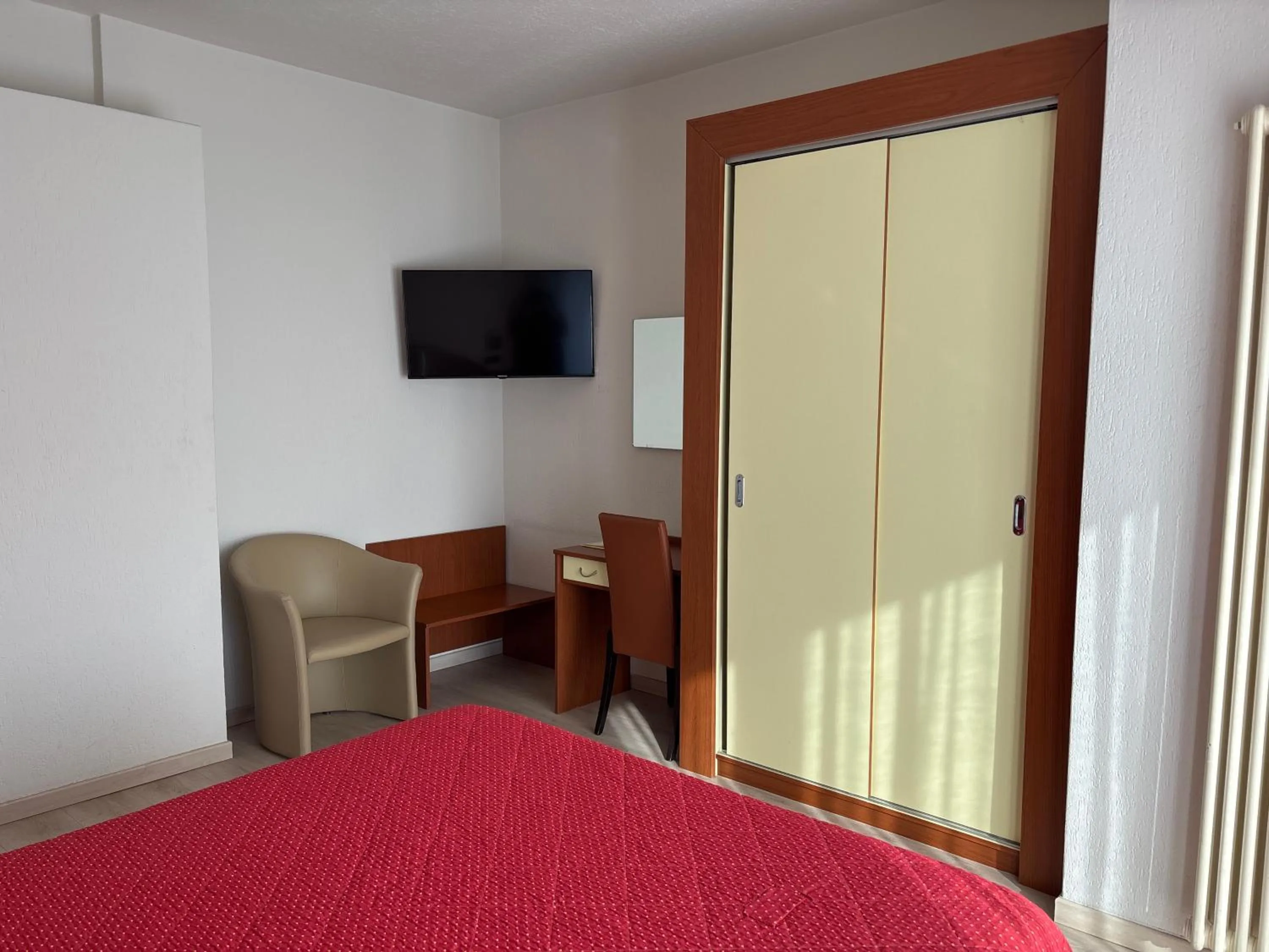 Bed in Albergo Valle d'Oro