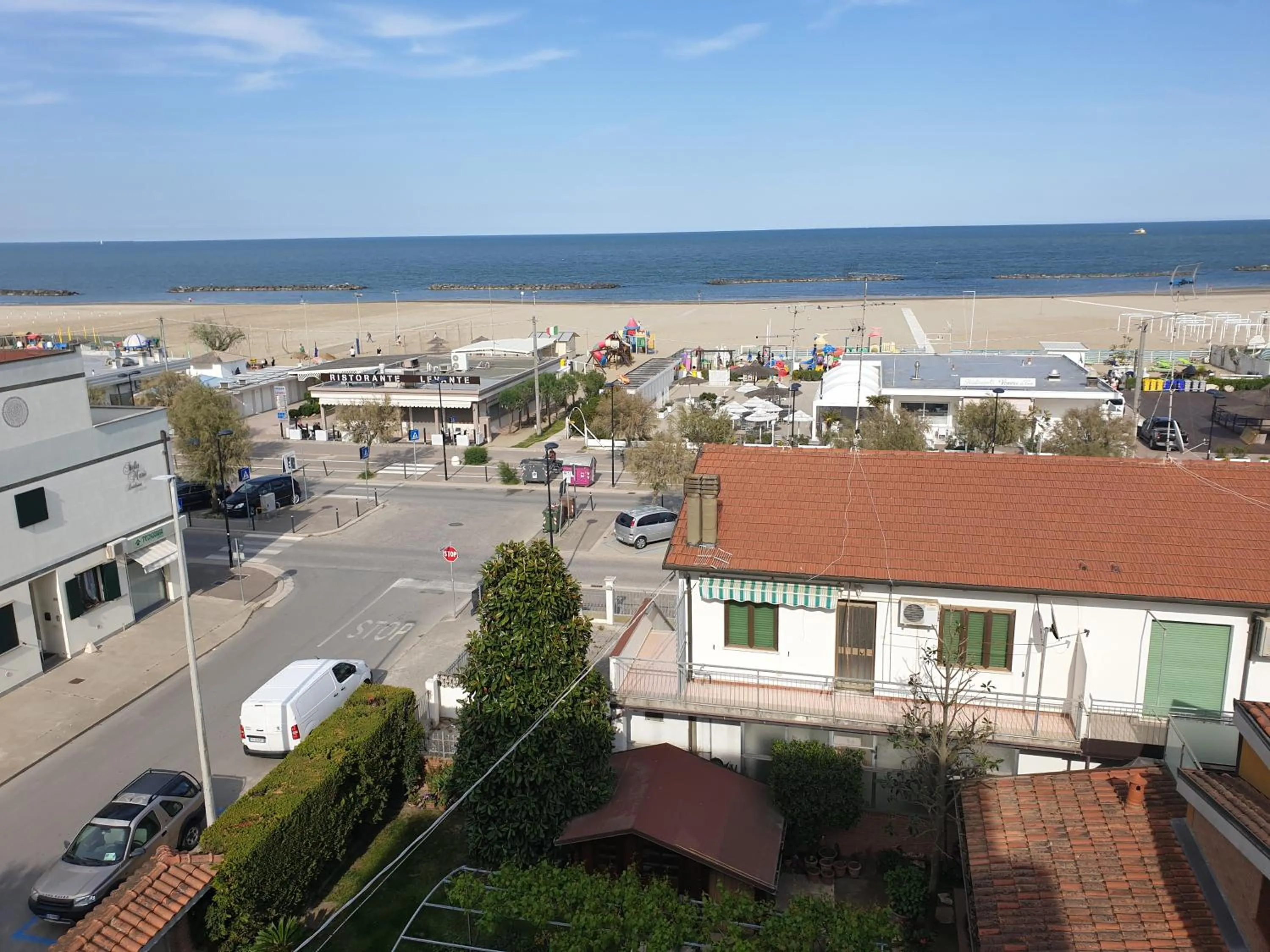 Facade/entrance in B&B ENSILEVA BEACH