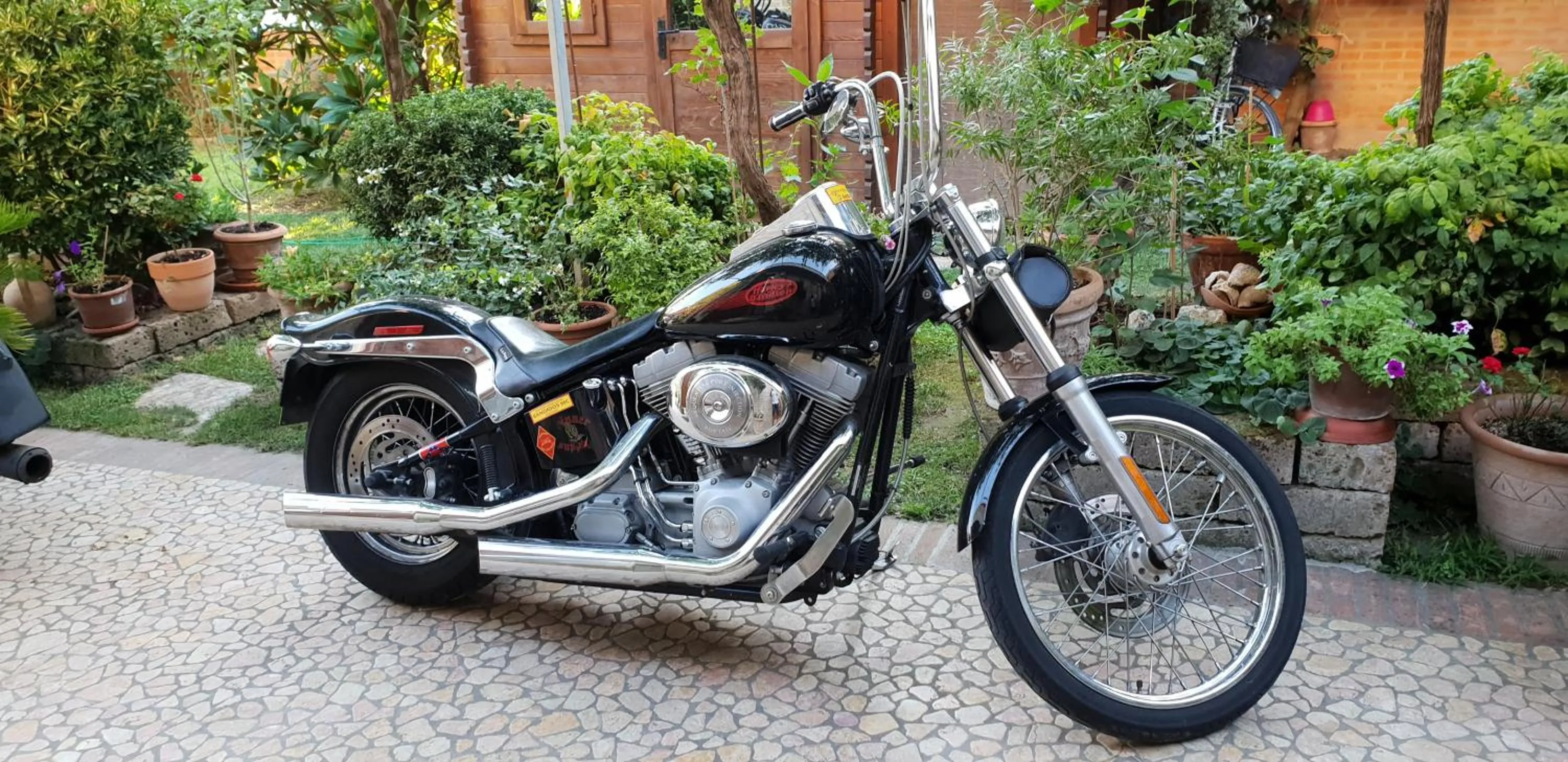 Garden in B&B ENSILEVA BEACH