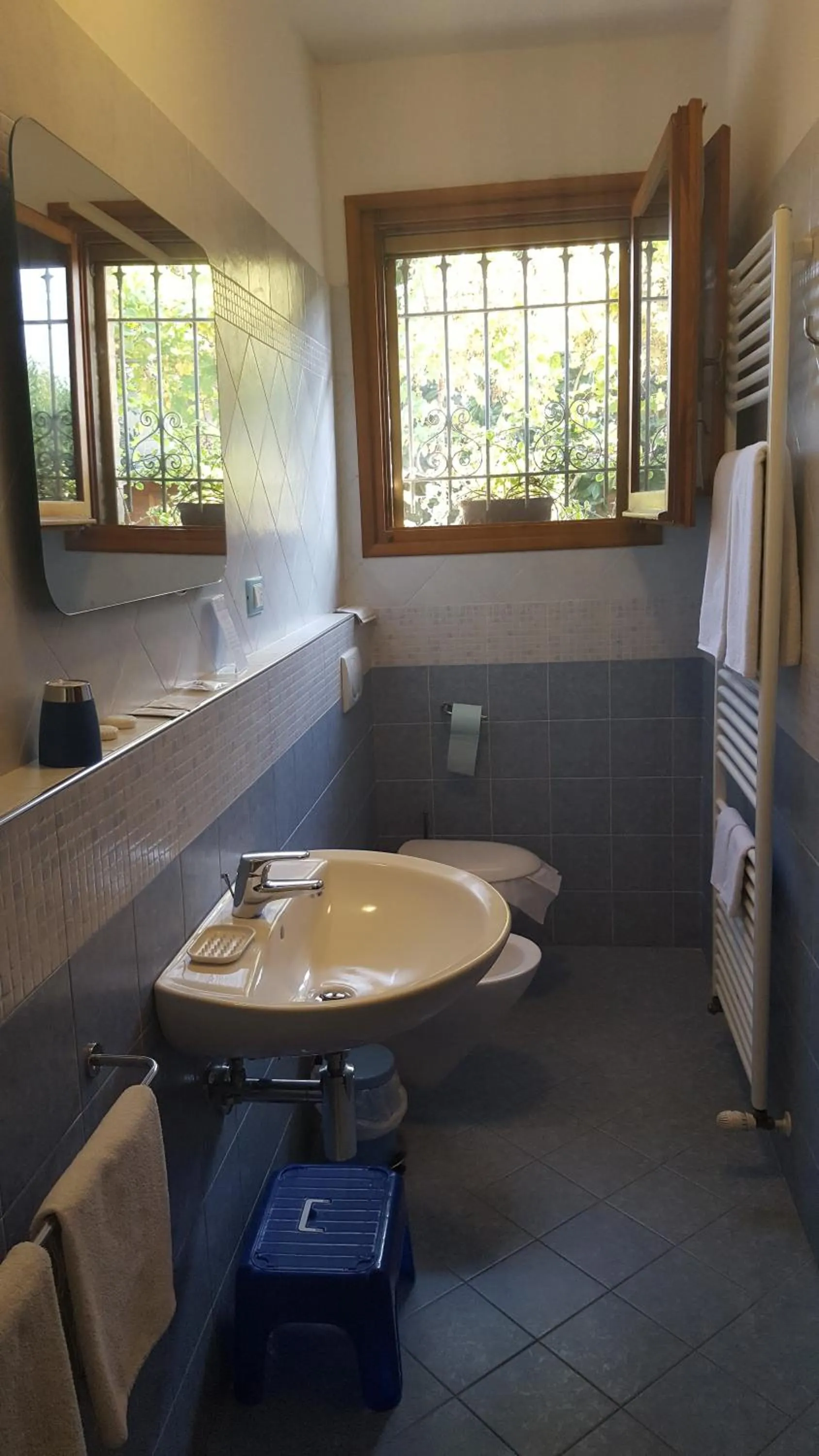 Shower in B&B ENSILEVA BEACH