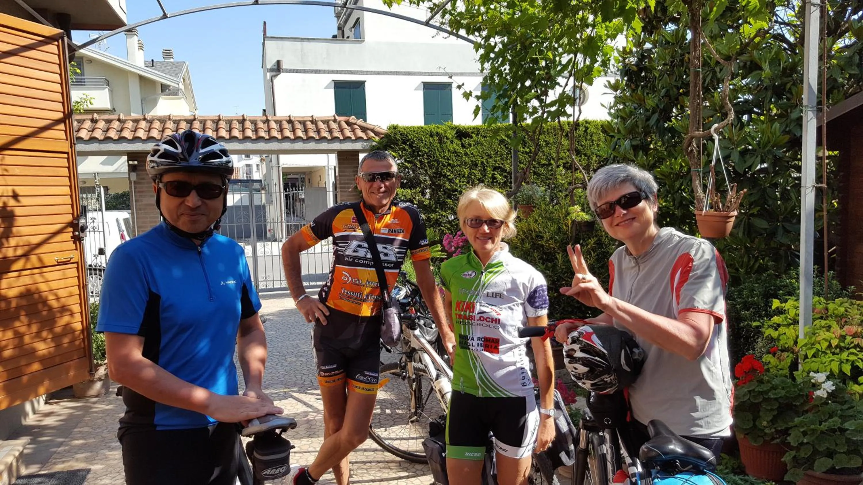 group of guests in B&B ENSILEVA BEACH