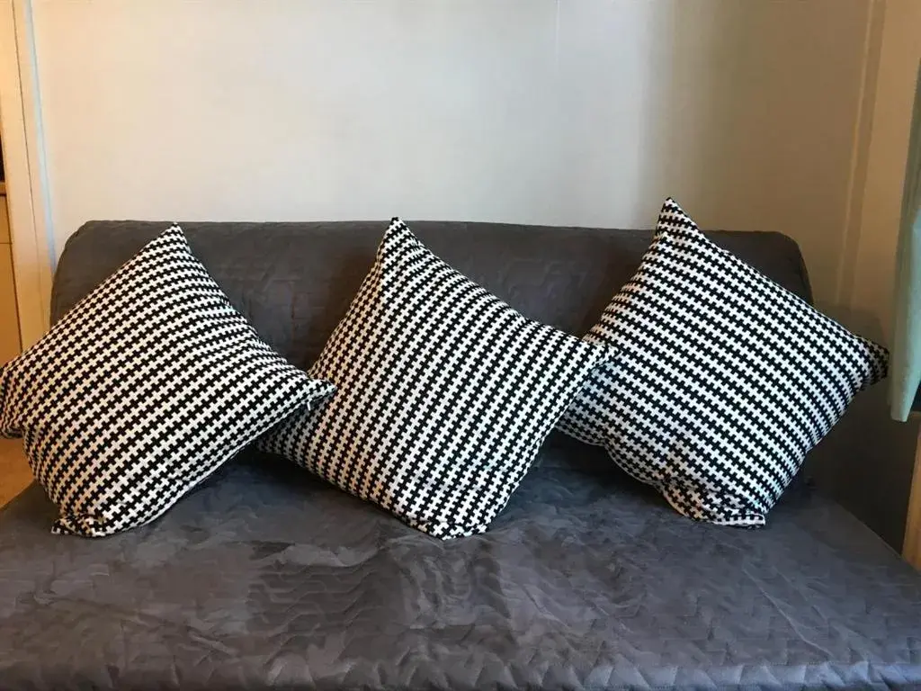 Living room in Marble Apartments Effra Court Living room in Marble Apartments Effra Court