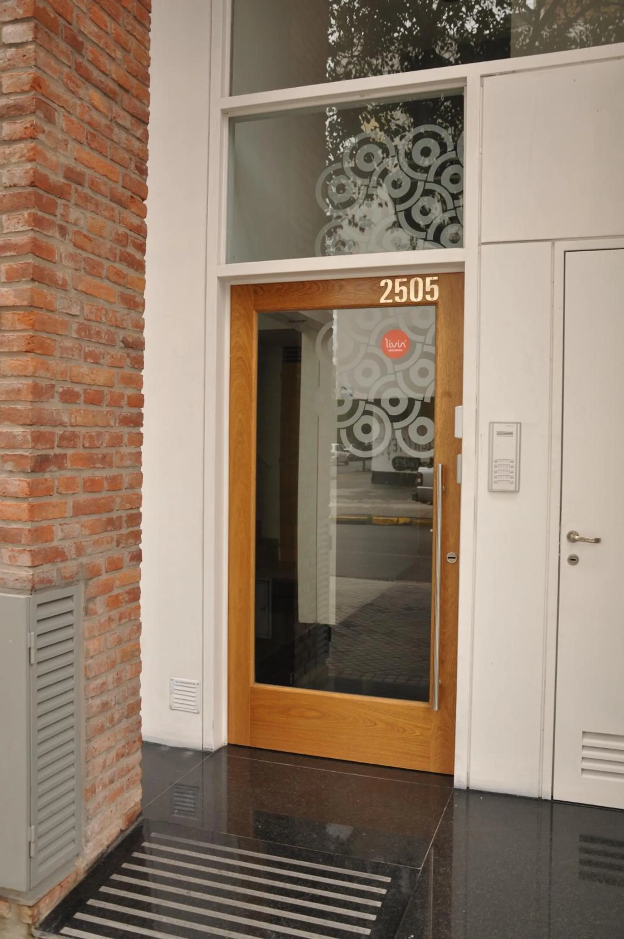 Facade/entrance in Livin' Residence Rosario