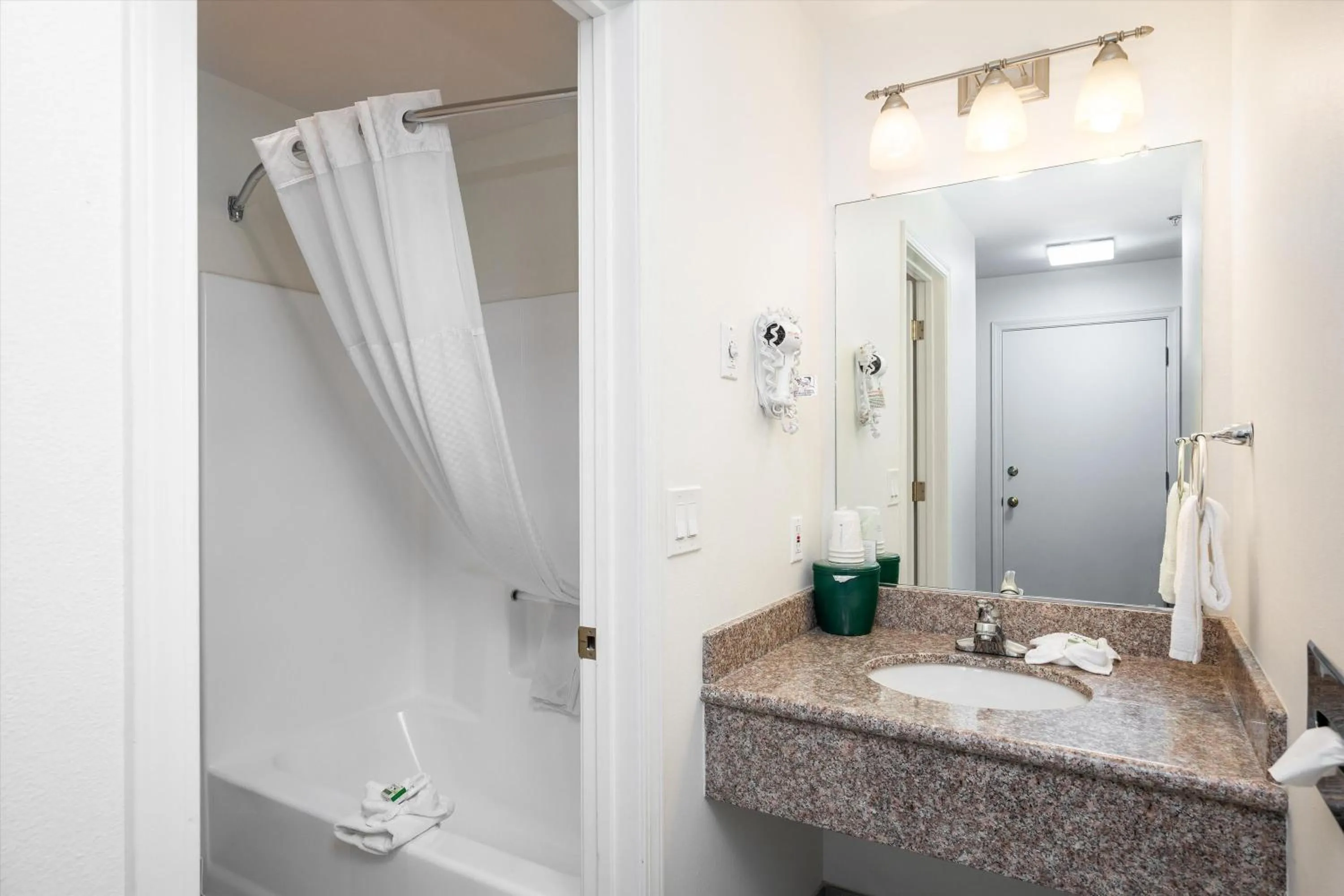 Bathroom in Baymont INN & Suites by Wyndham