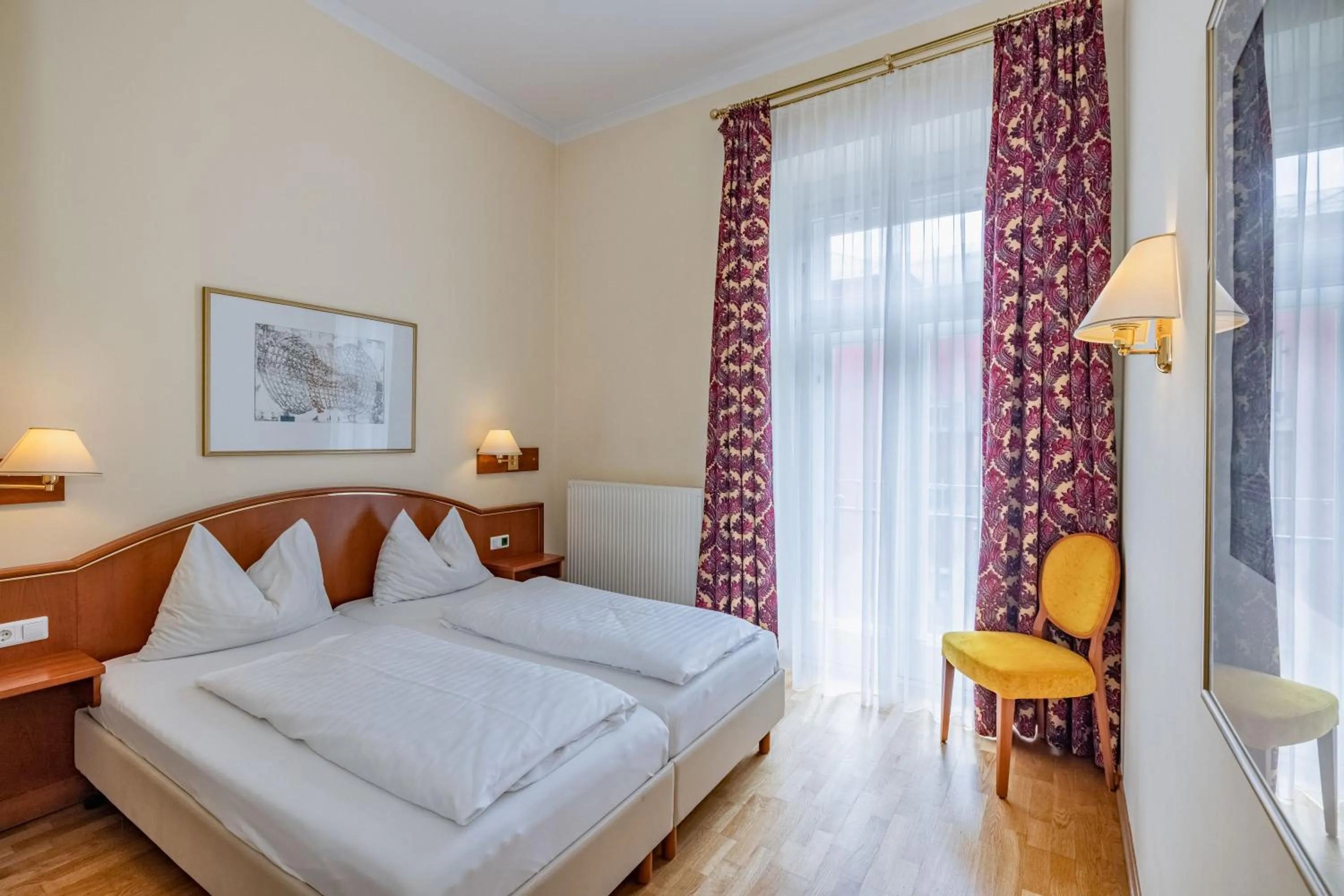 Bedroom, Bed in Hapimag Ferienwohnungen Bad Gastein